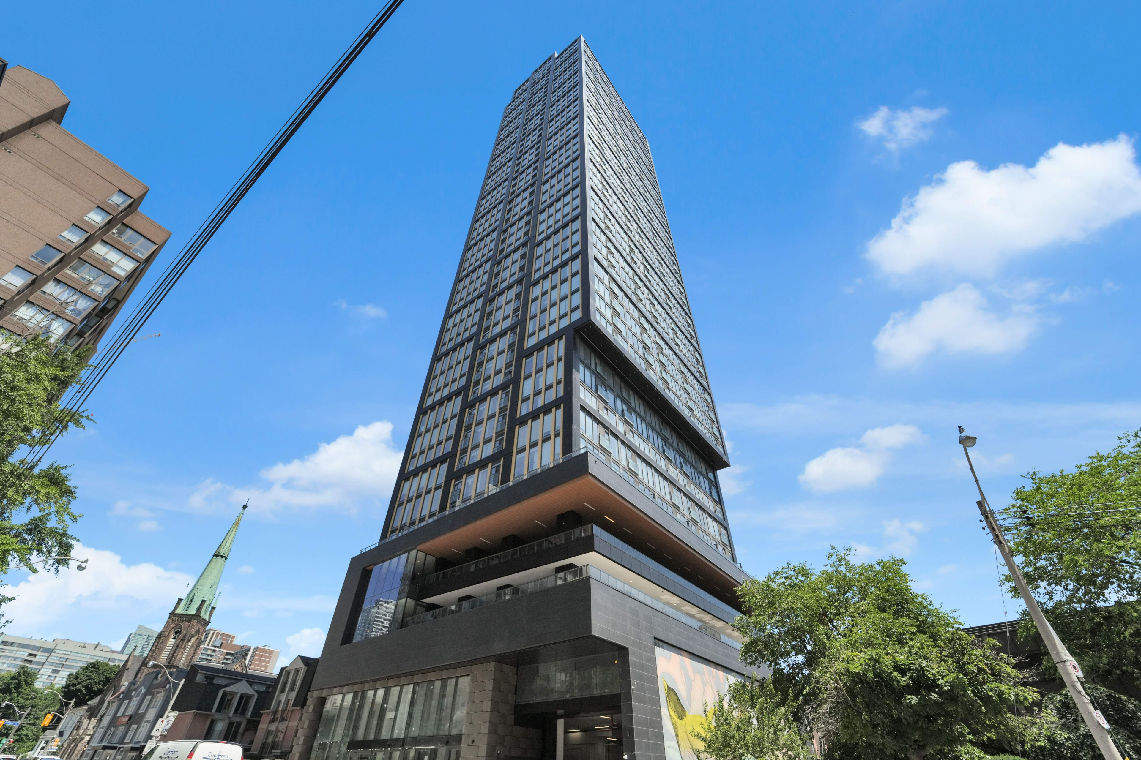319 Jarvis Street 3307