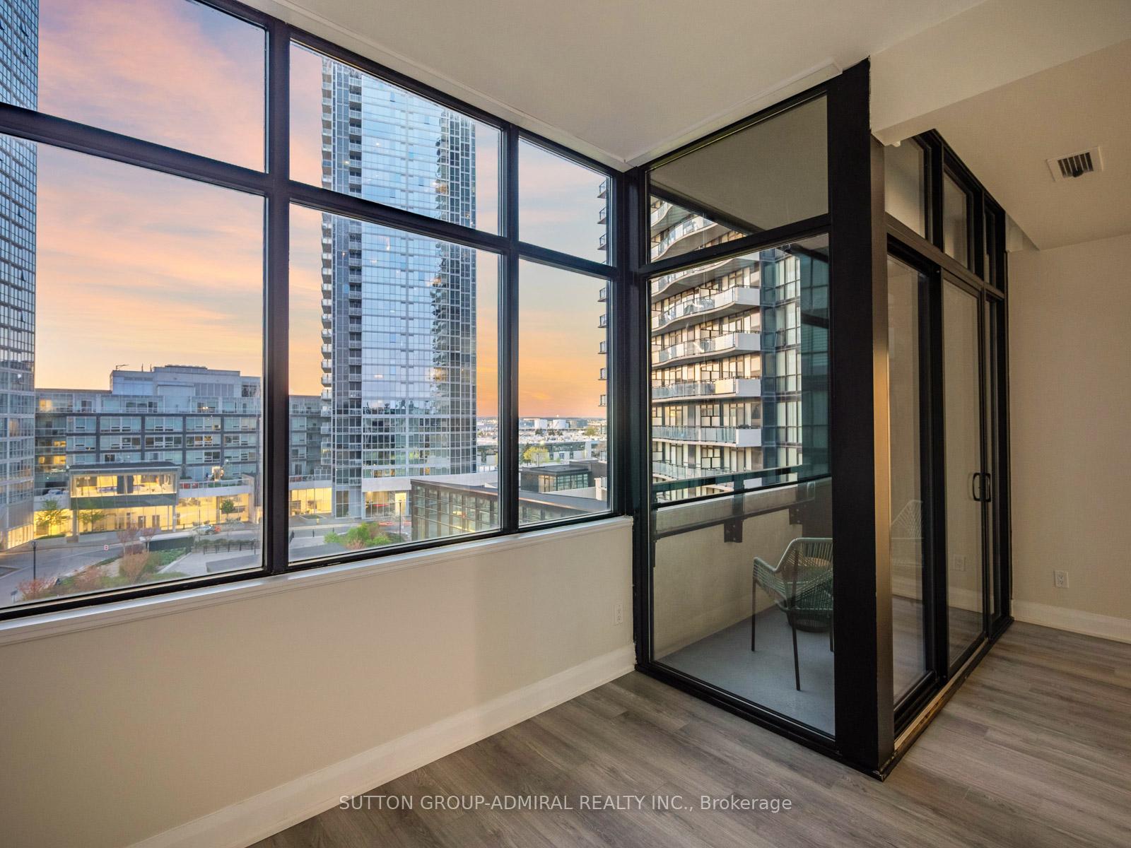 2 Bedrooms Condo at 2900 Highway 7, Vaughan For sale