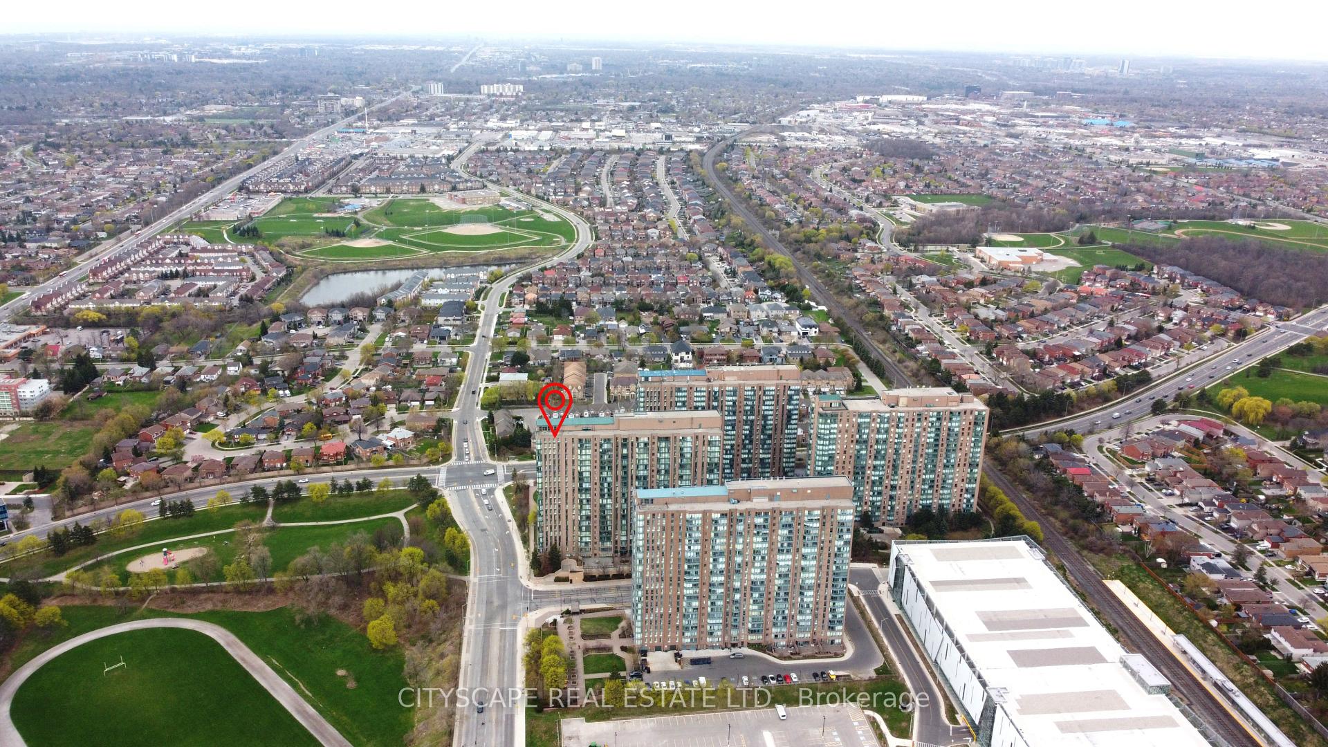 3 Bedrooms Condo at 145 Hillcrest,  Mississauga For sale