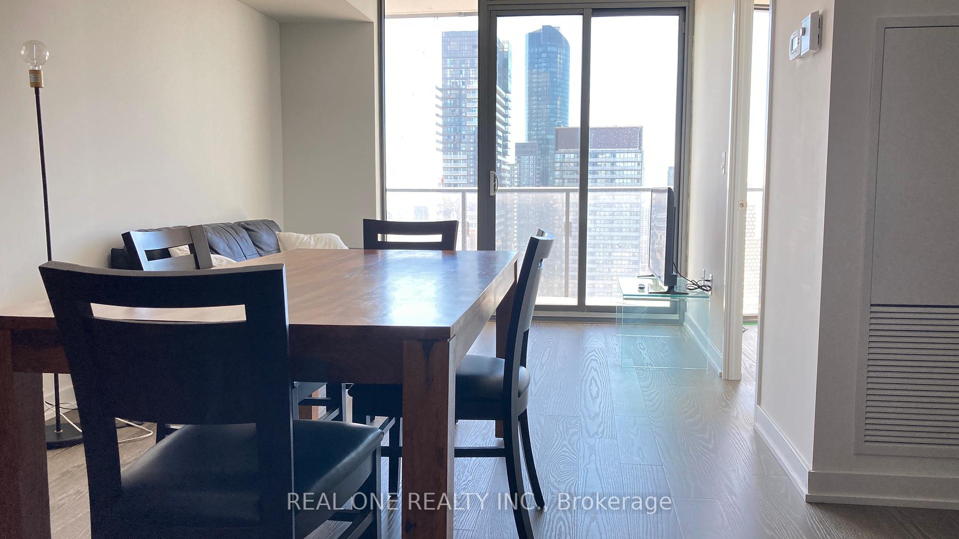 2 Bedrooms Condo at 11 Wellesley, Toronto For sale
