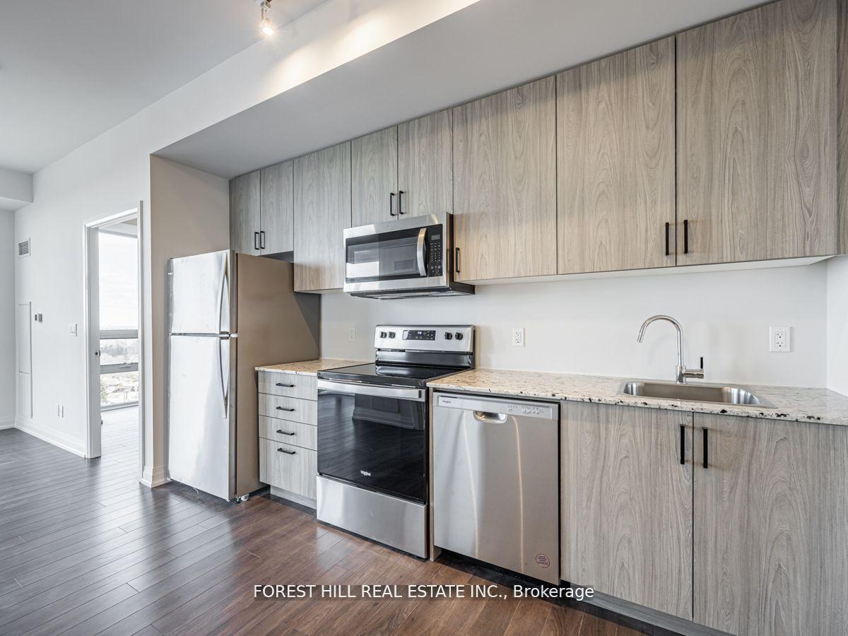 3 Bedrooms Condo at 10 Meadowglen, Toronto For sale
