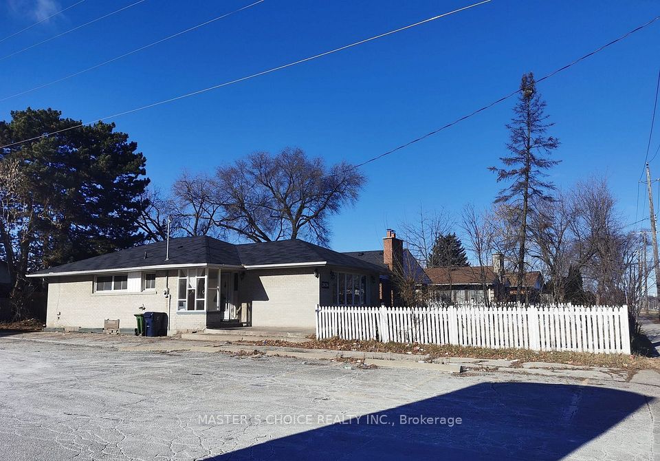 2434 Islington Avenue, Toronto, ON M9W 3X7