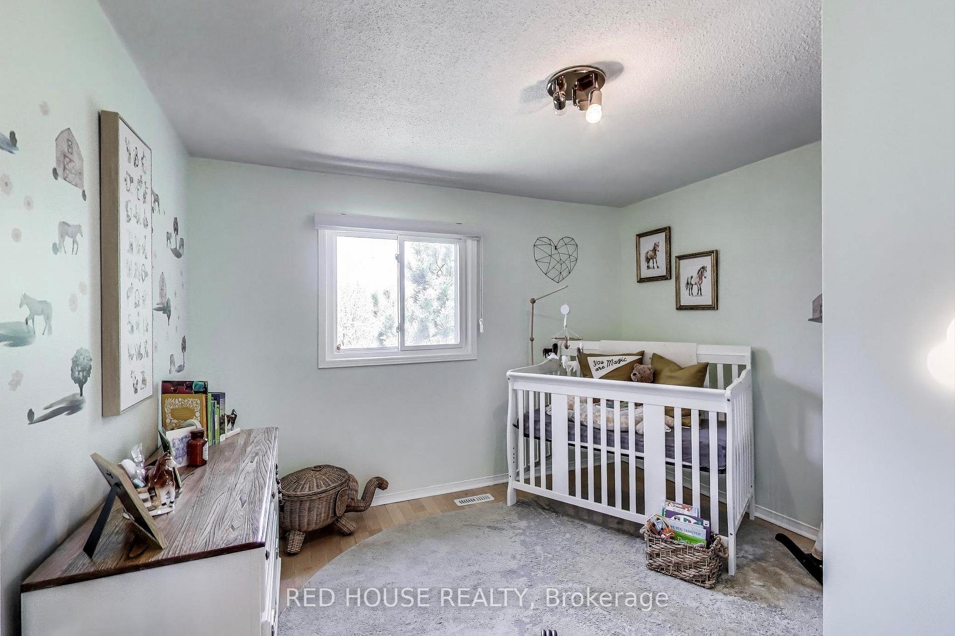 4 Bedrooms Condo at 3510 South Millway, Mississauga For sale