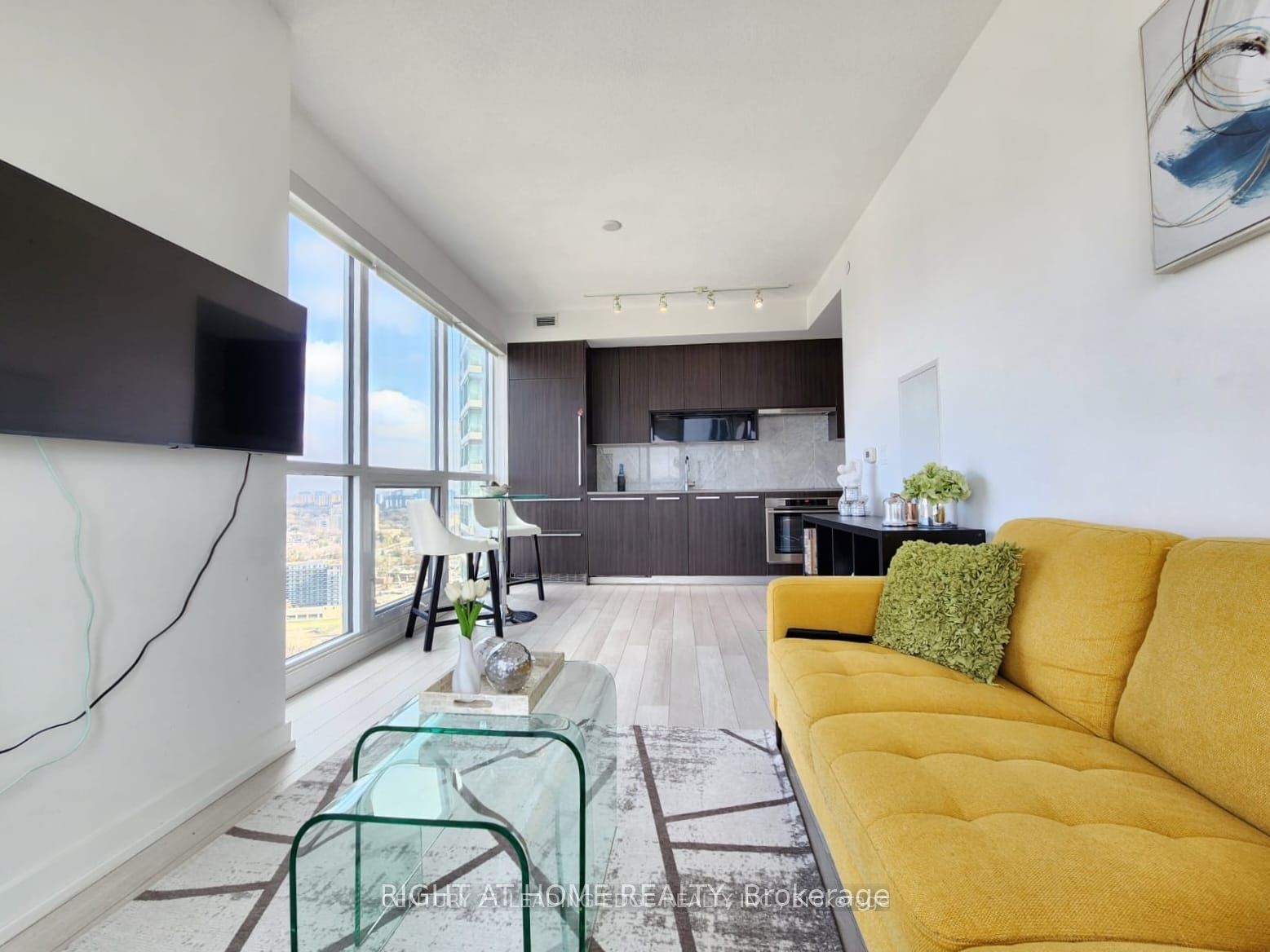 115 Mcmahon Drive, #2903