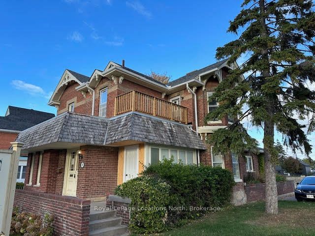 297 Saint Marie