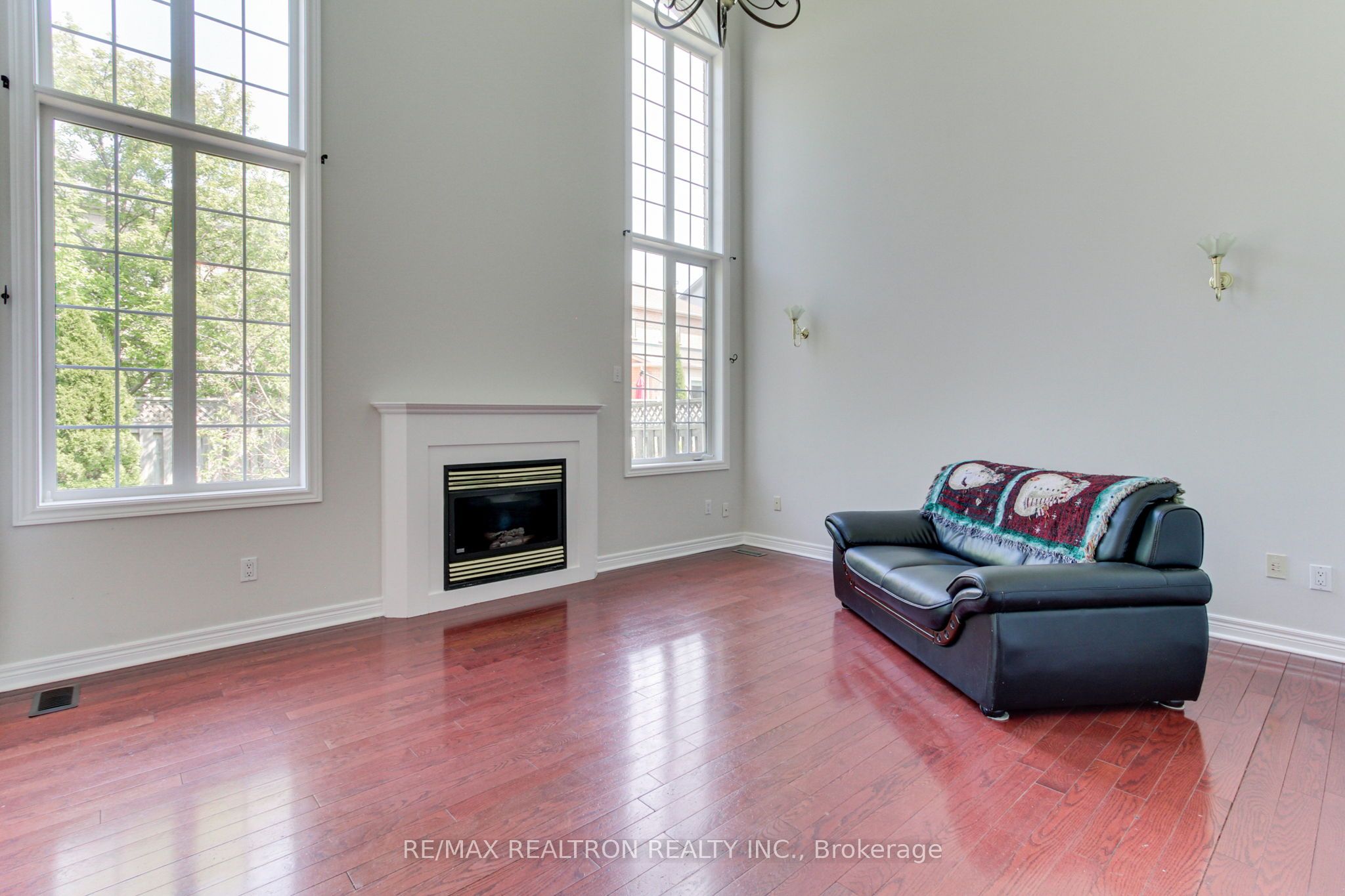 119 Watkins Glen Crescent