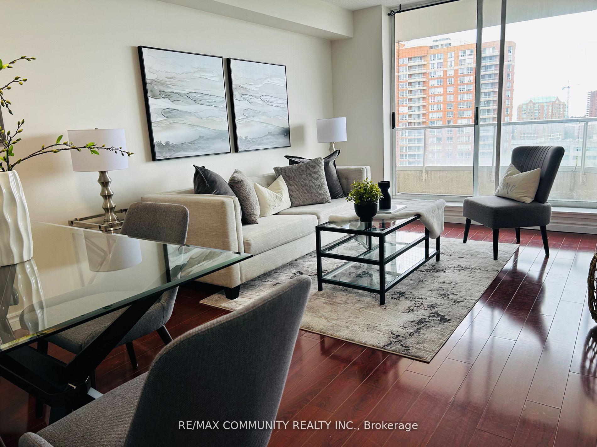 2 Bedrooms Condo at 430 Mclevin, Toronto For sale