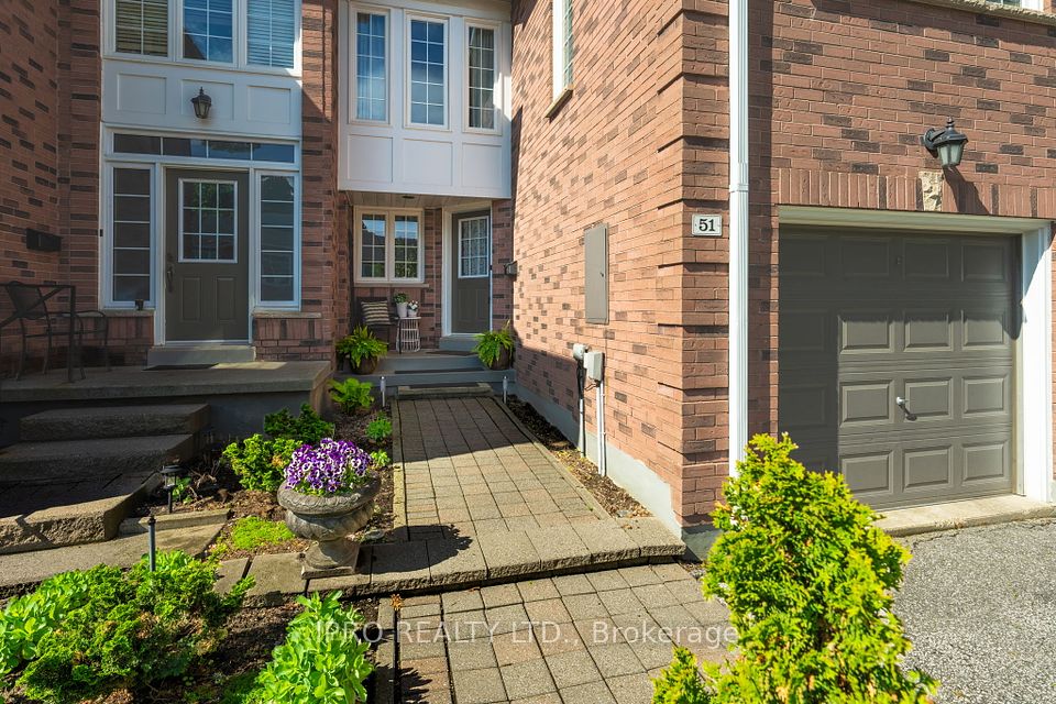 51 Lancewood Crescent, Brampton, ON L6S 5Y5