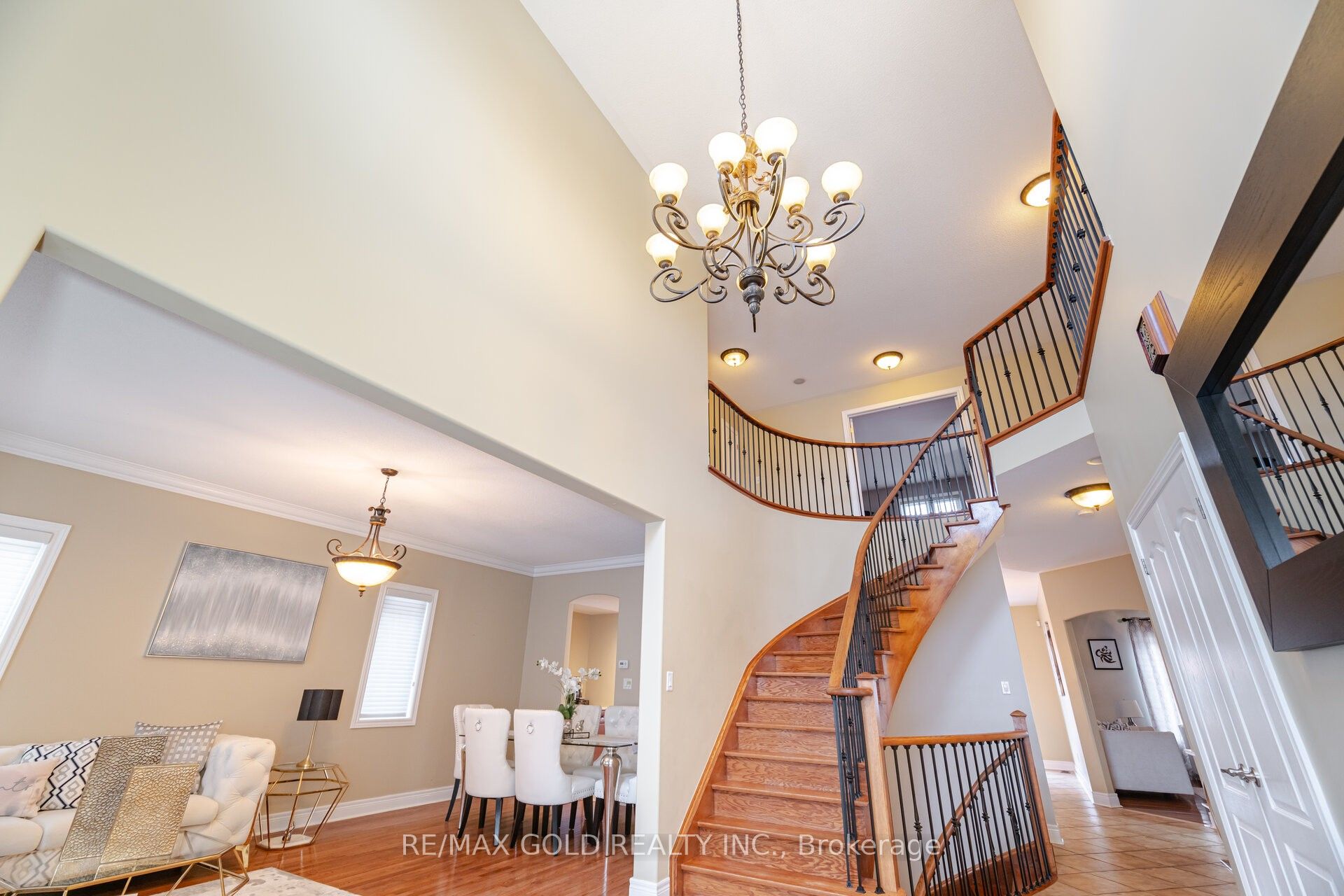 59 Saint Hubert Drive, Brampton, ON L6P 1Y5