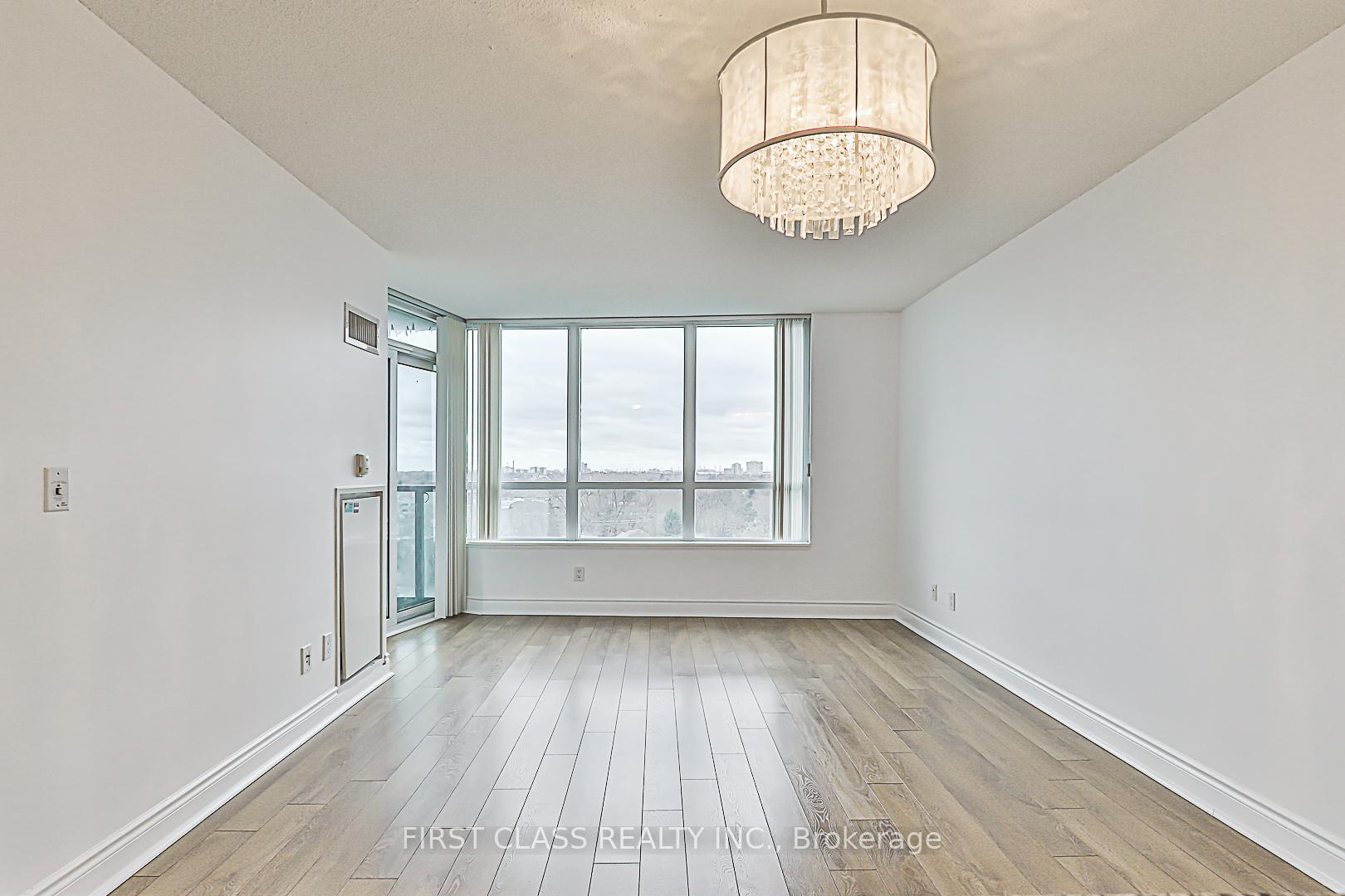2 Bedrooms Condo at 15 Greenview,  Toronto For sale