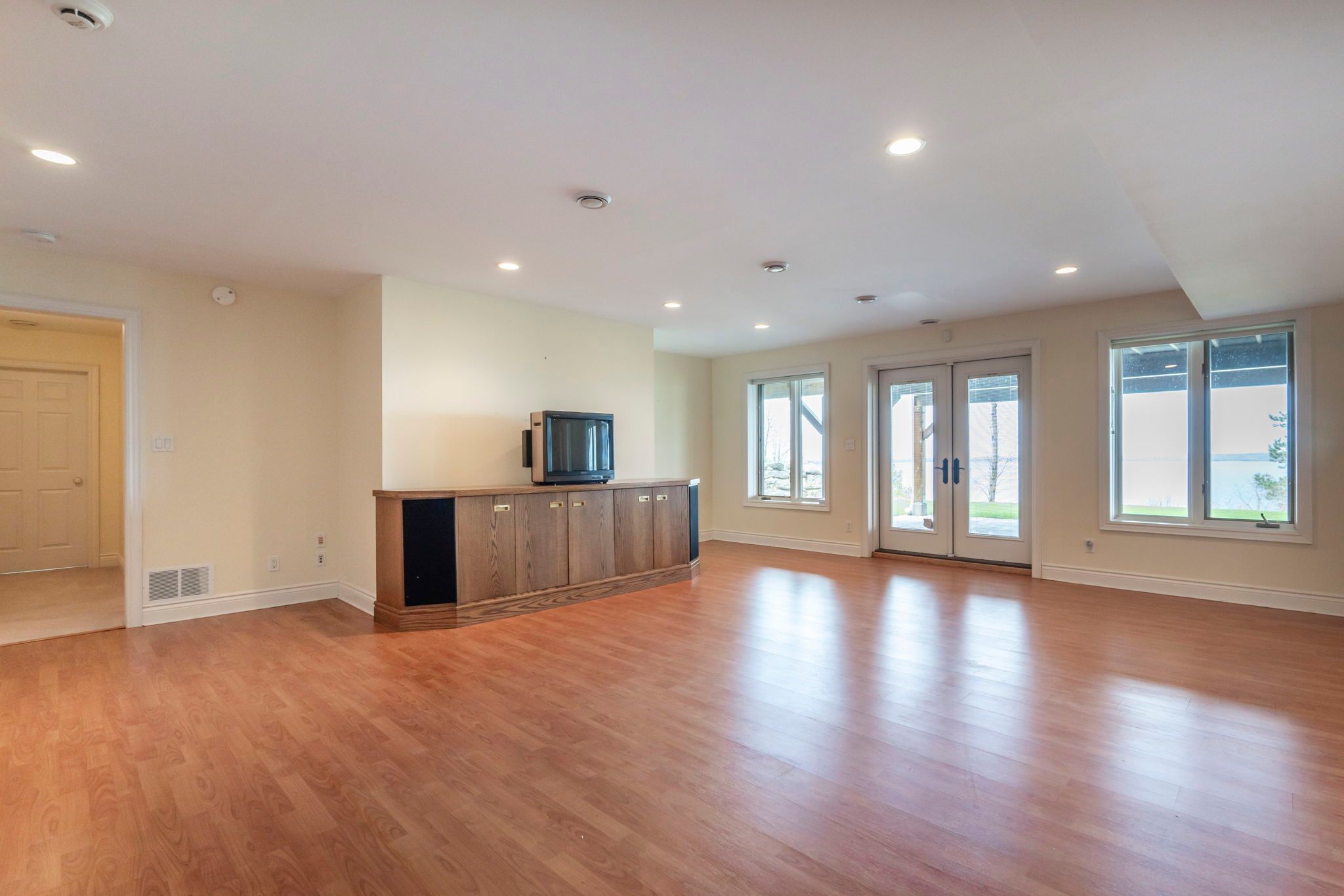 20 Nippissing Ridge Road