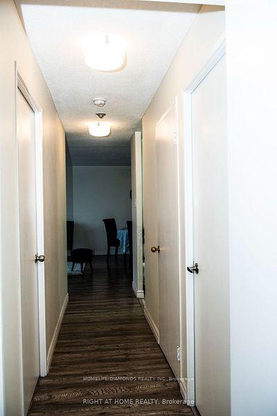 2 Bedrooms Condo at 4205 SHIPP,  Mississauga For sale