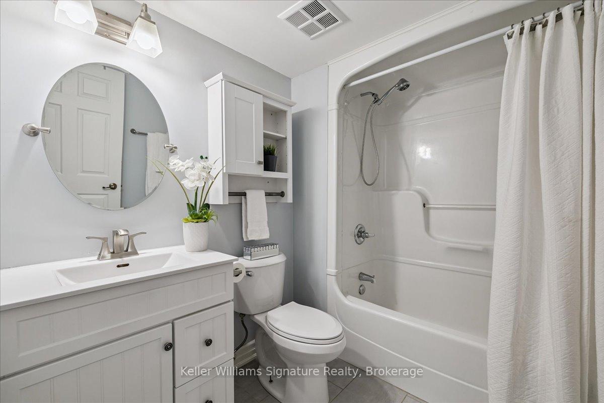1 Bedroom Condo at 1470 Bishops, Oakville For sale