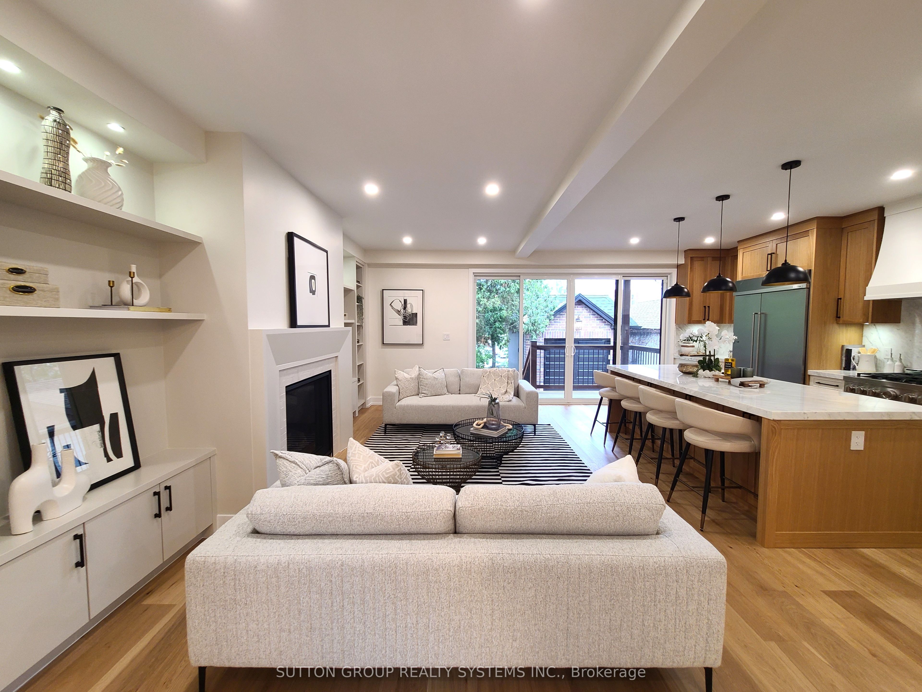 21 South Kingsway