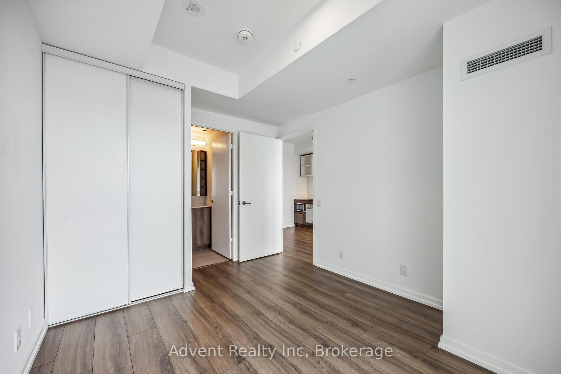2 Bedrooms Condo at 7890 Jane,  Vaughan For sale