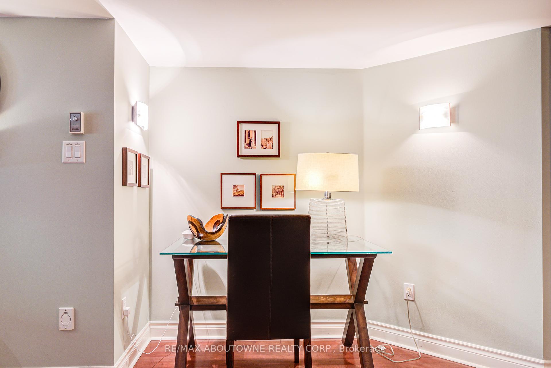 2 Bedrooms Condo at 1169 Dorval, Oakville For sale