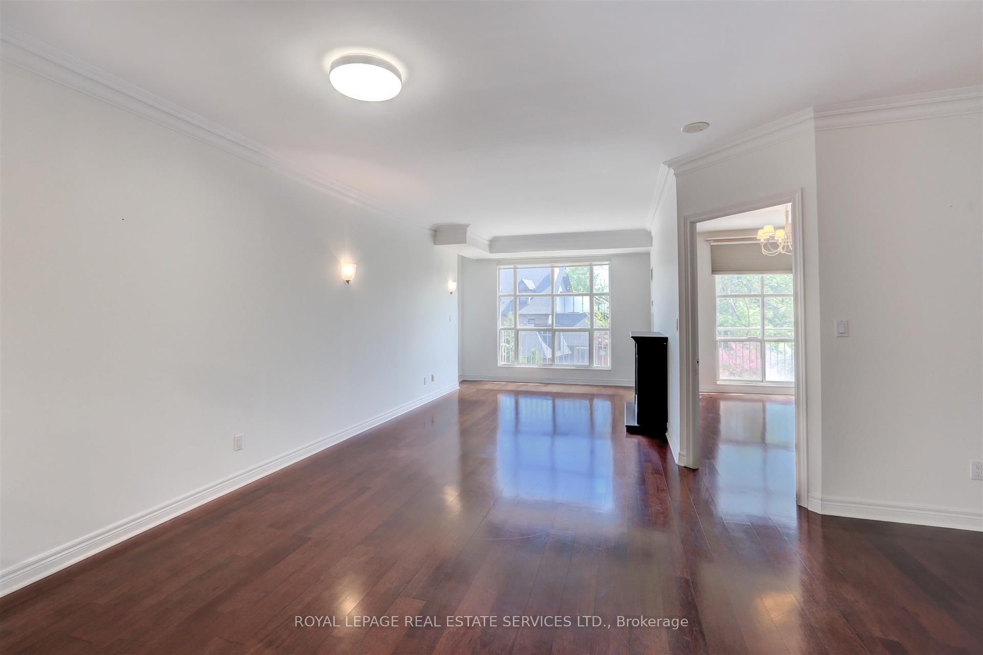 #303 - 3085 Bloor Street, Toronto, ON M8X 1C8