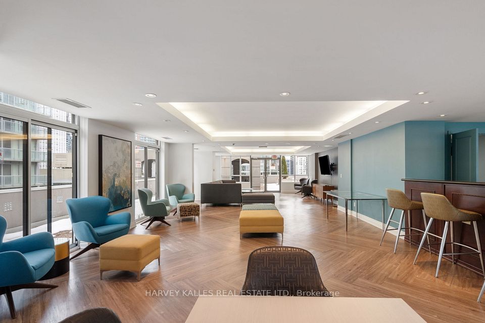 140 Simcoe Street 1412