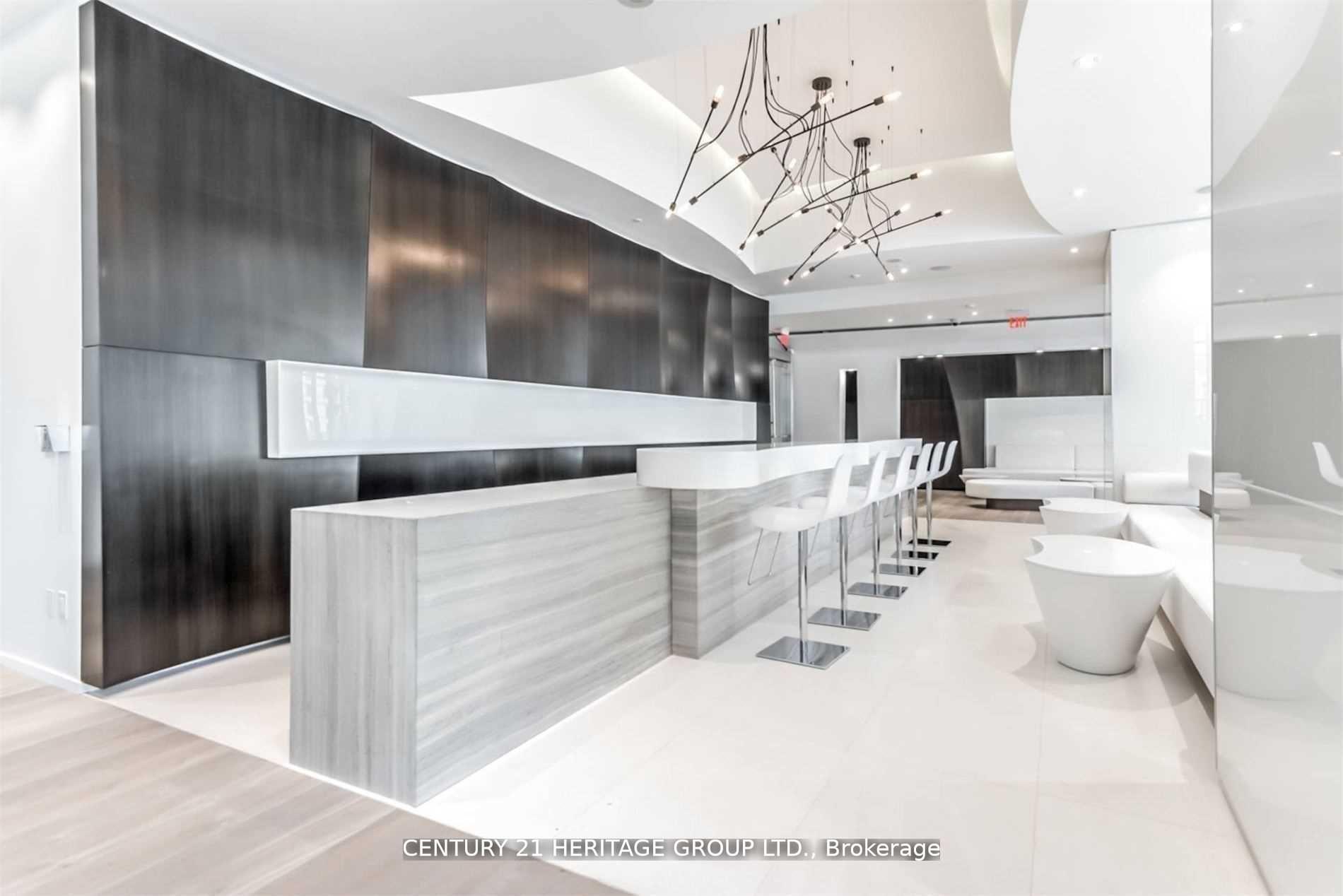 2 Bedrooms Condo at 1 Bloor, Toronto For sale