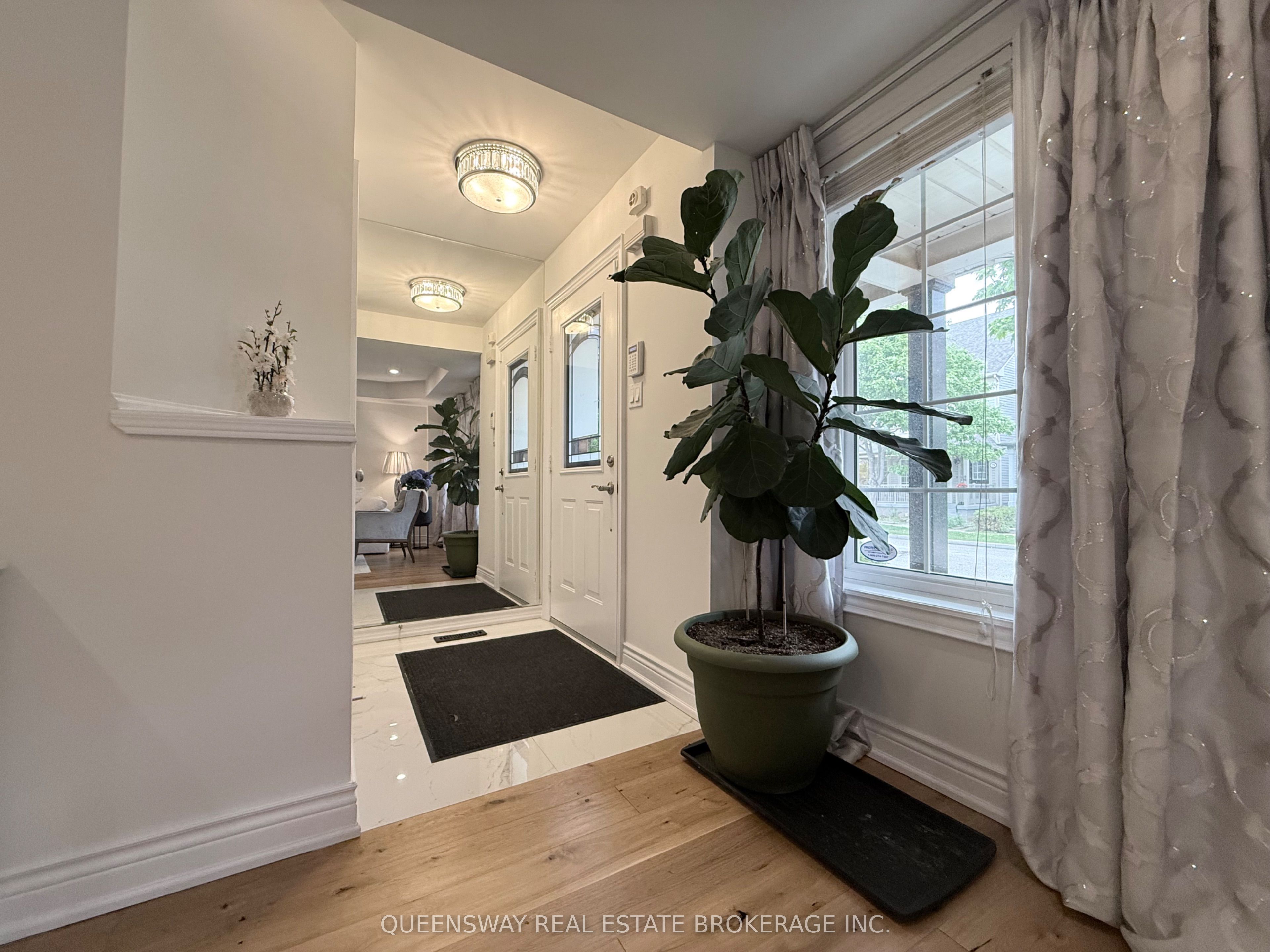 82 Roxton Road