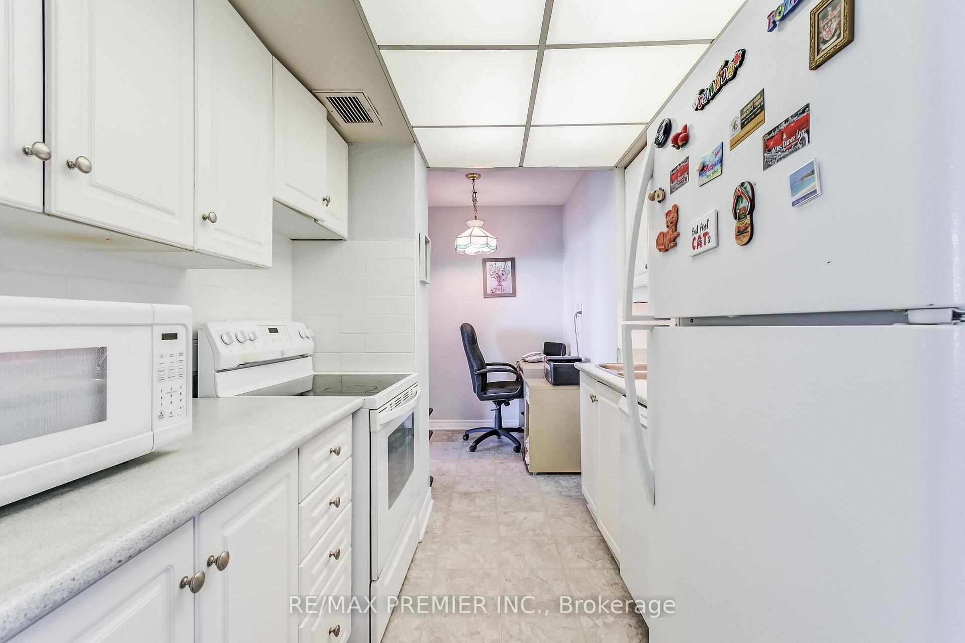 1 Bedroom Condo at 1333 Bloor, Mississauga For sale