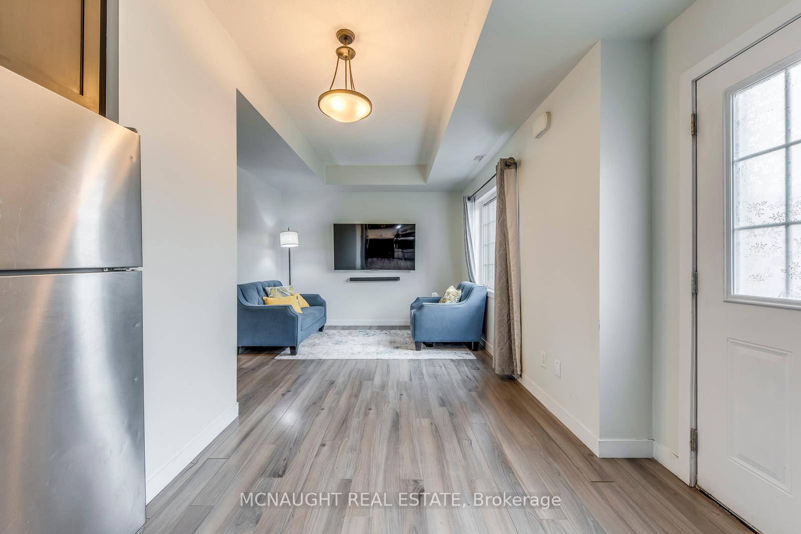 3 Bedrooms Condo at 9 Forbes, Toronto For sale