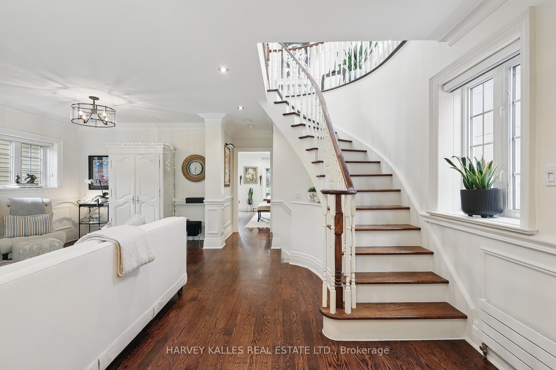 362 Broadway Avenue