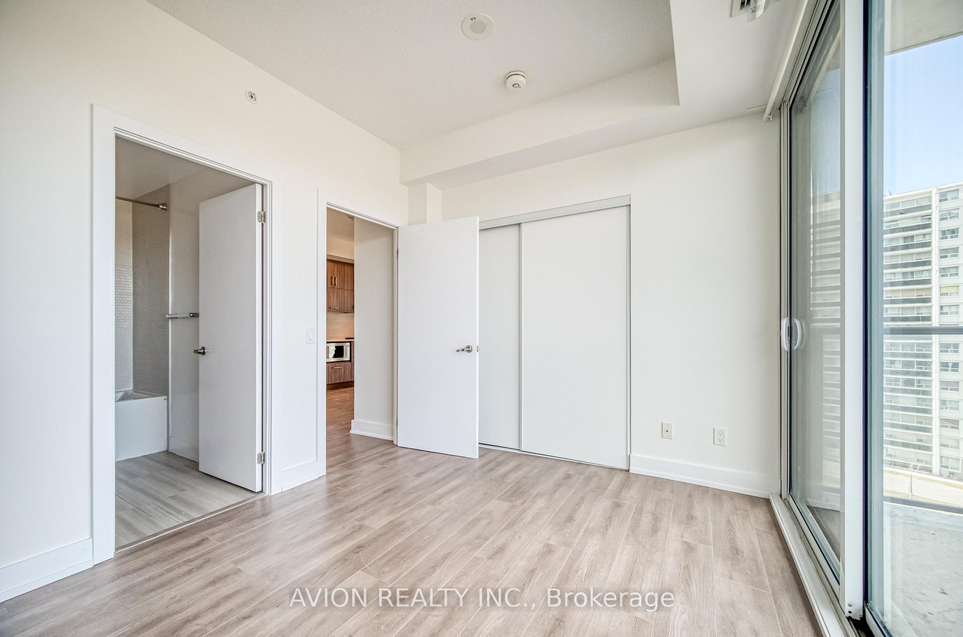 2 Bedrooms Condo at 128 Fairview Mall,  Toronto For sale