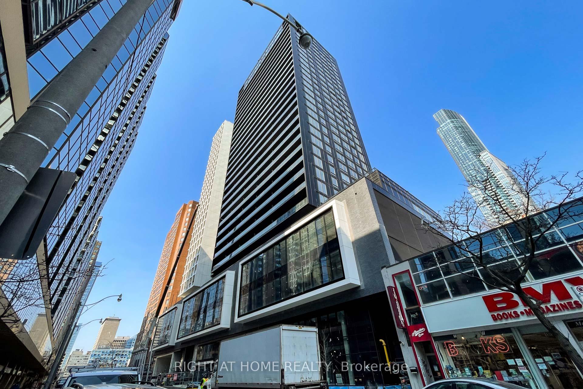 3 Bedrooms Condo at 20 Edward, Toronto For sale