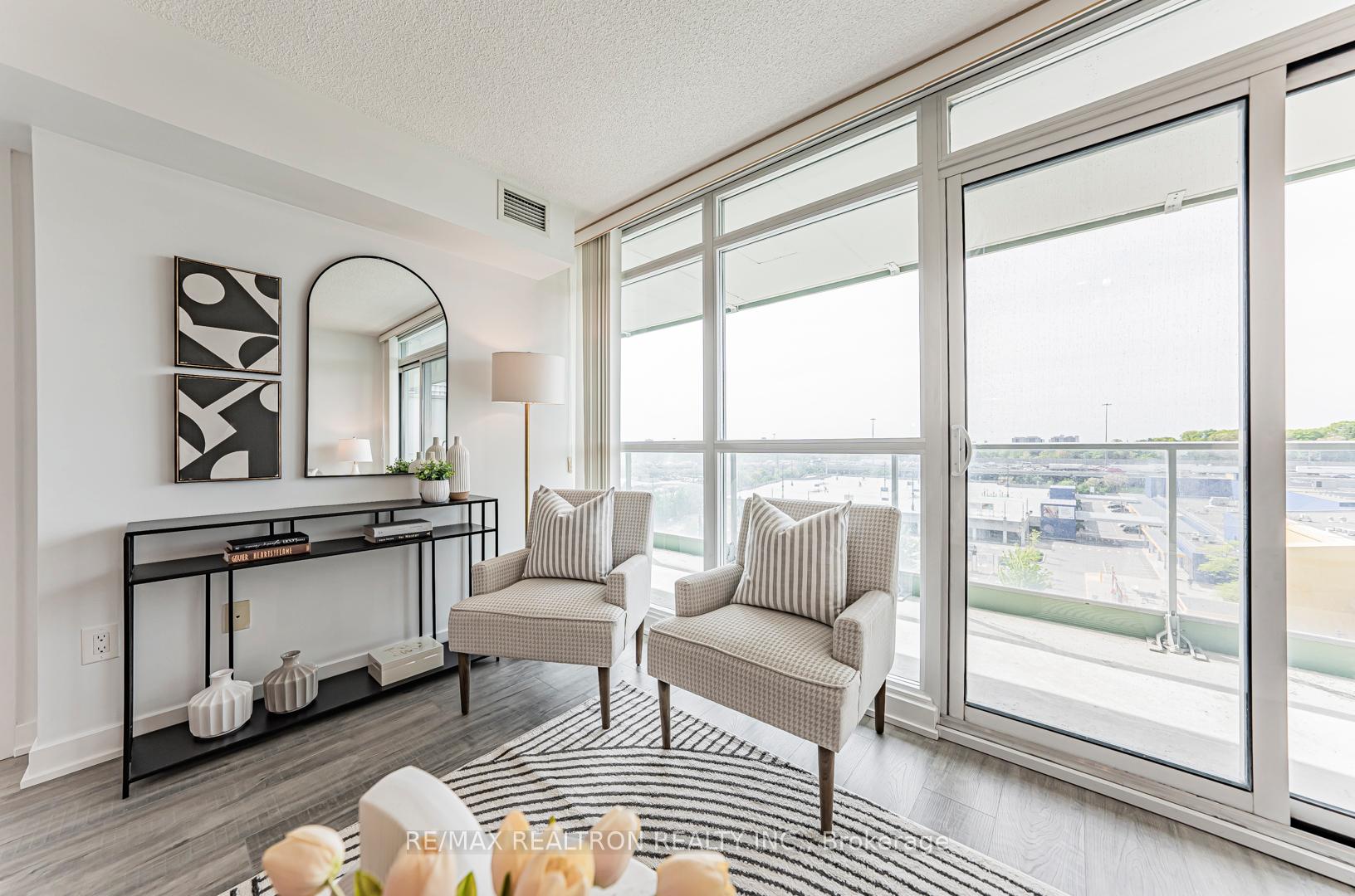 3 Bedrooms Condo at 29 Singer, Toronto For sale