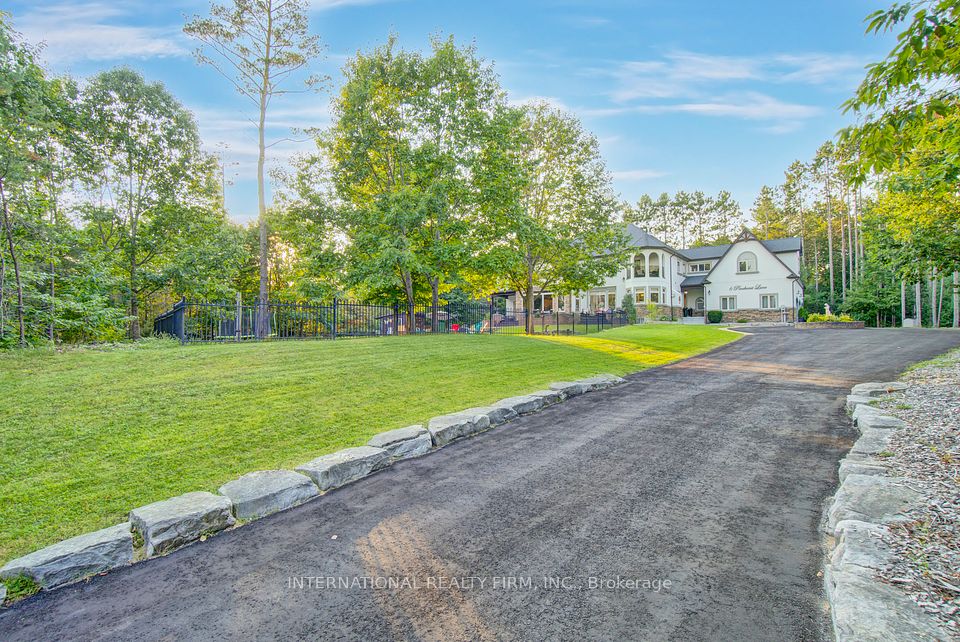 6 Pinehurst