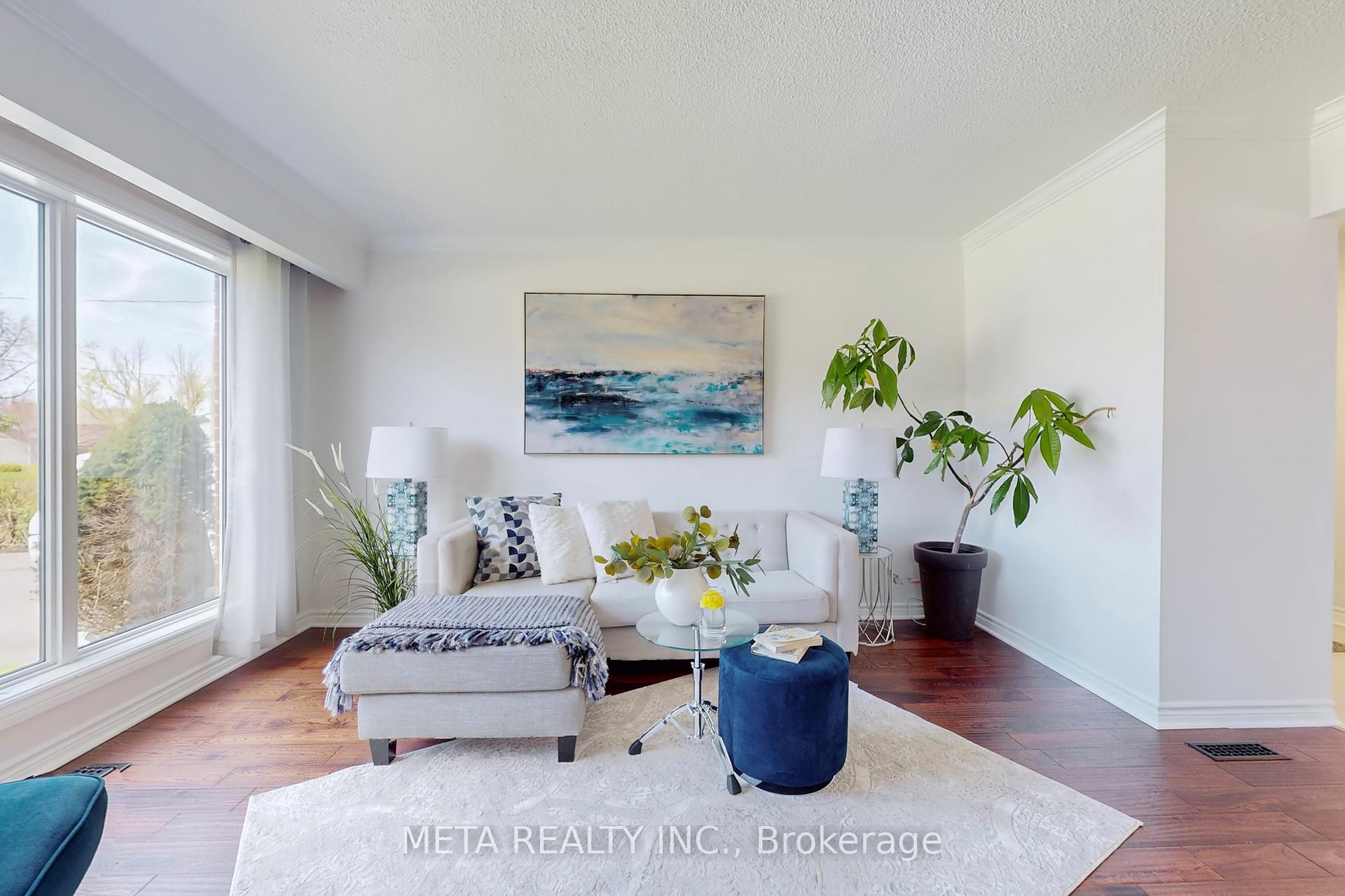 21 Tayrow Road, Toronto