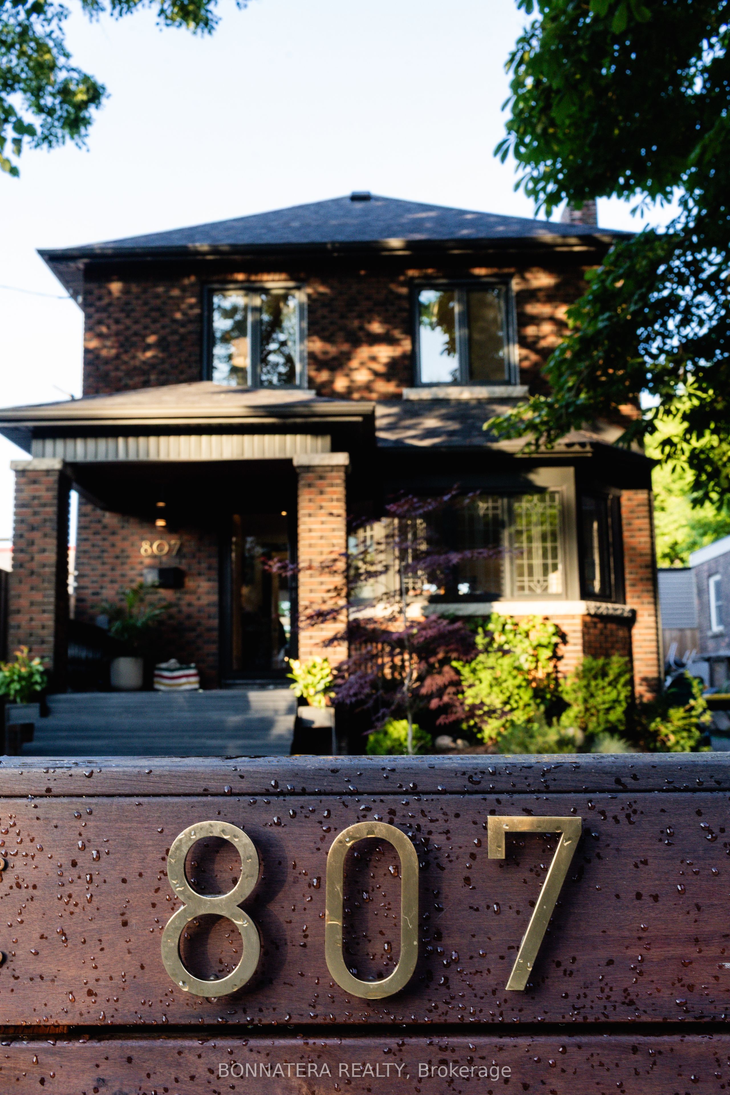 807 Indian Road