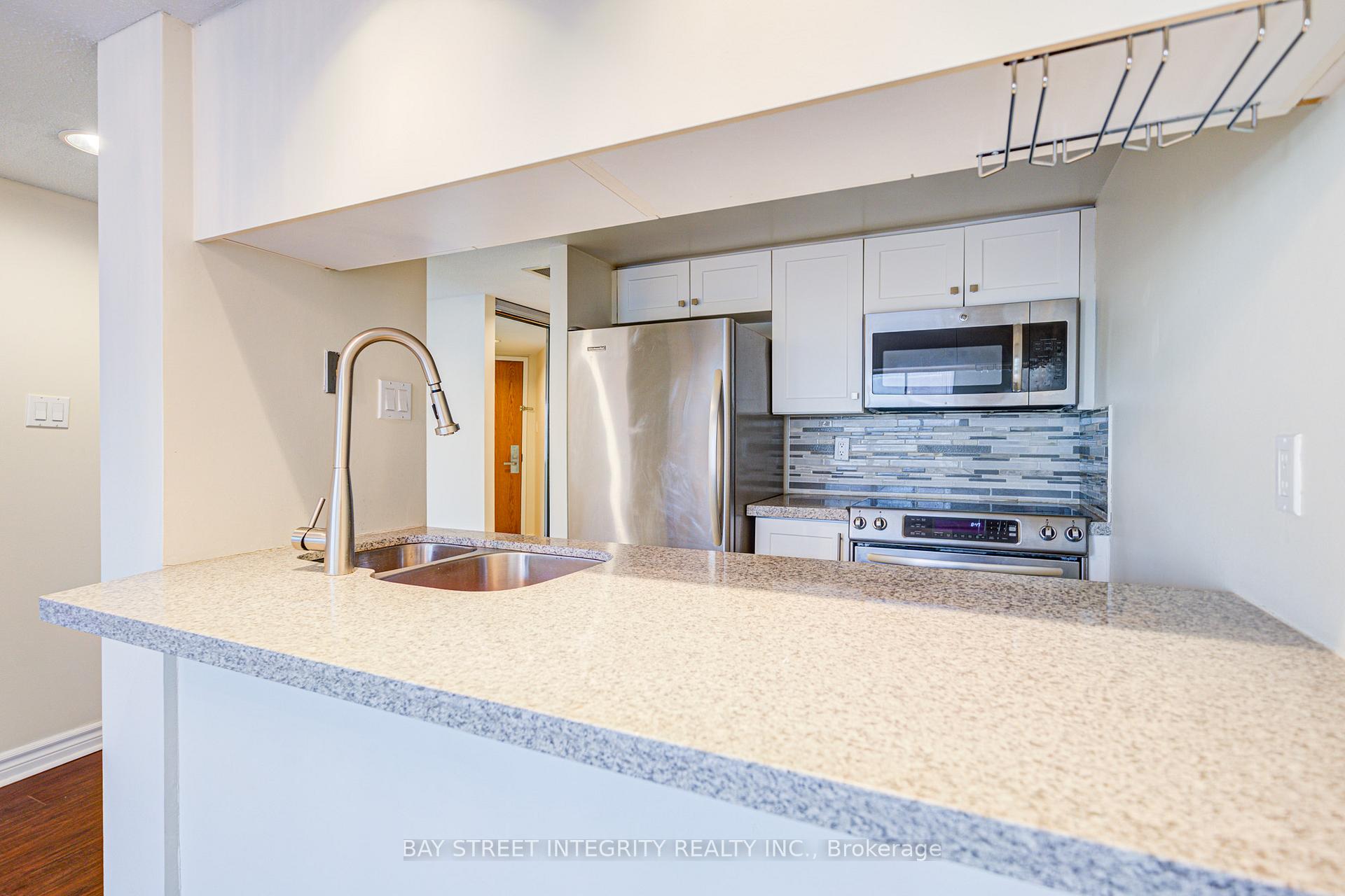 1 Bedroom Condo at 38 Elm, Toronto For sale