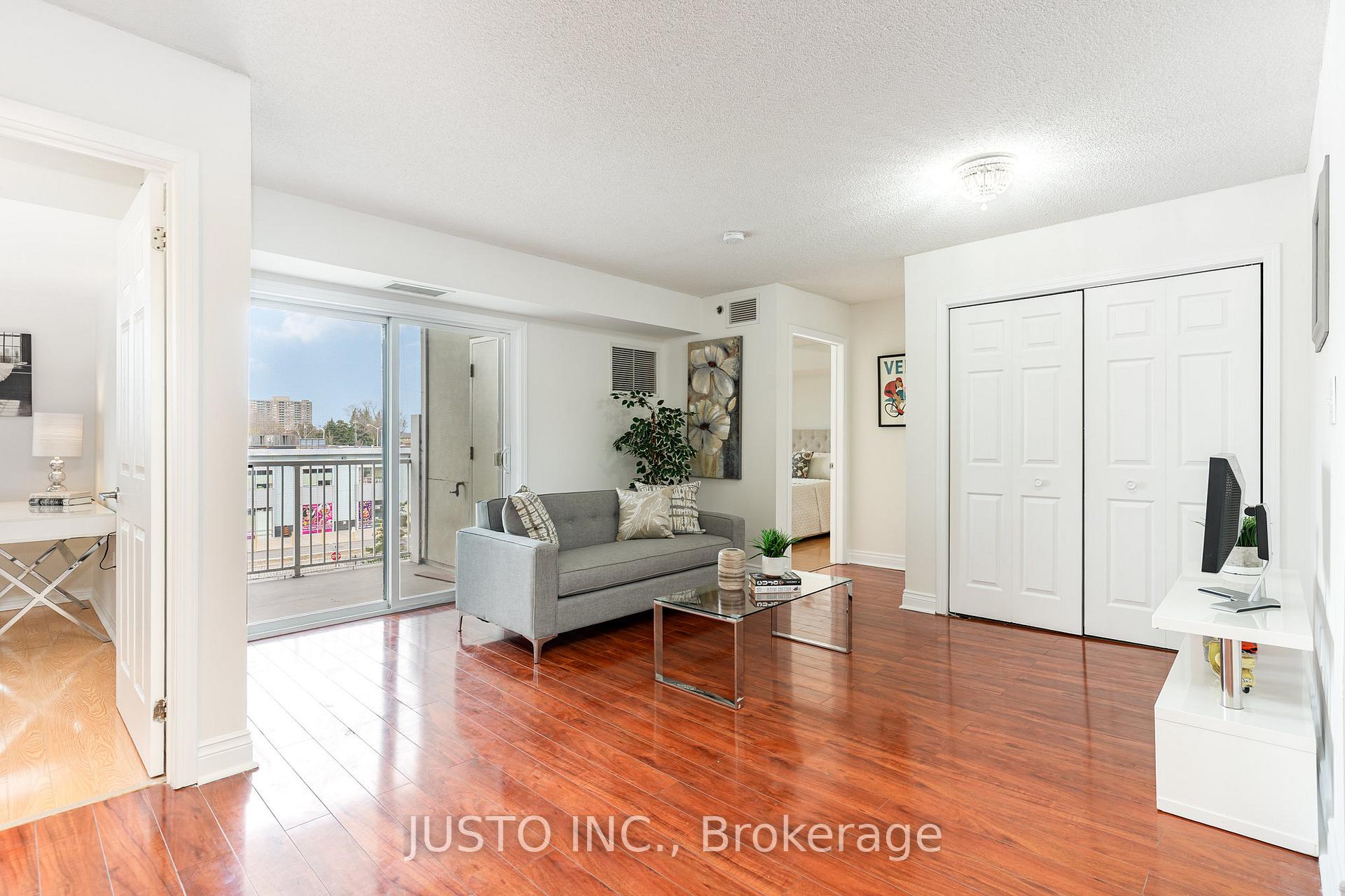 3 Bedrooms Condo at 5235 Finch,  Toronto For sale