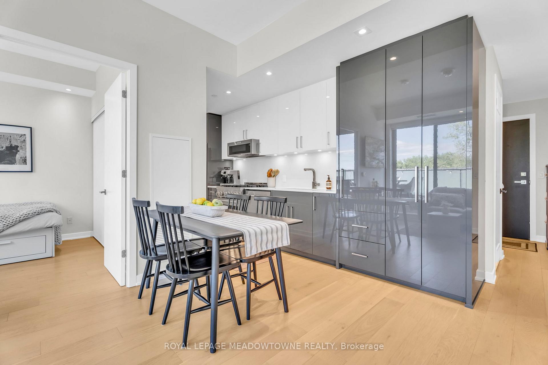 2 Bedrooms Condo at 840 St Clair, Toronto For sale