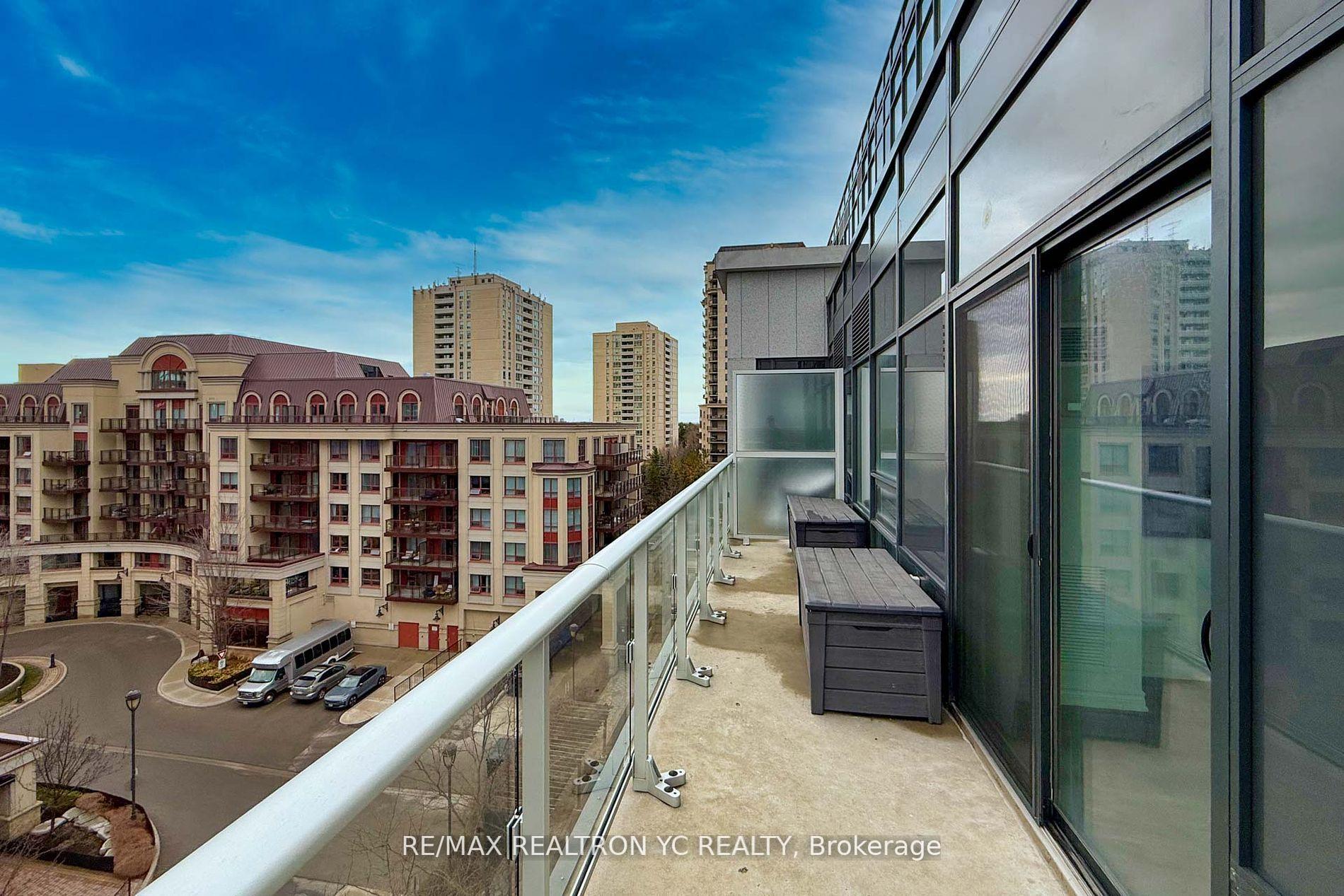 2 Bedrooms Condo at 621 Sheppard, Toronto For sale