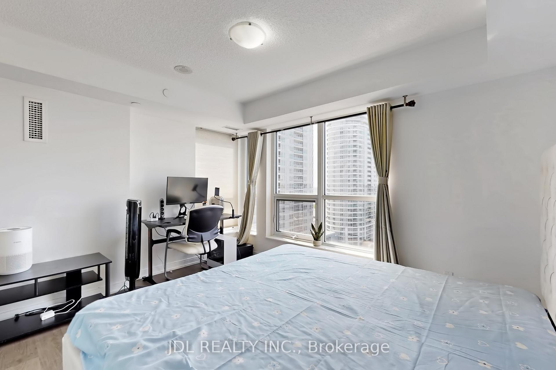 2 Bedrooms Condo at 255 Village Green, Toronto For sale