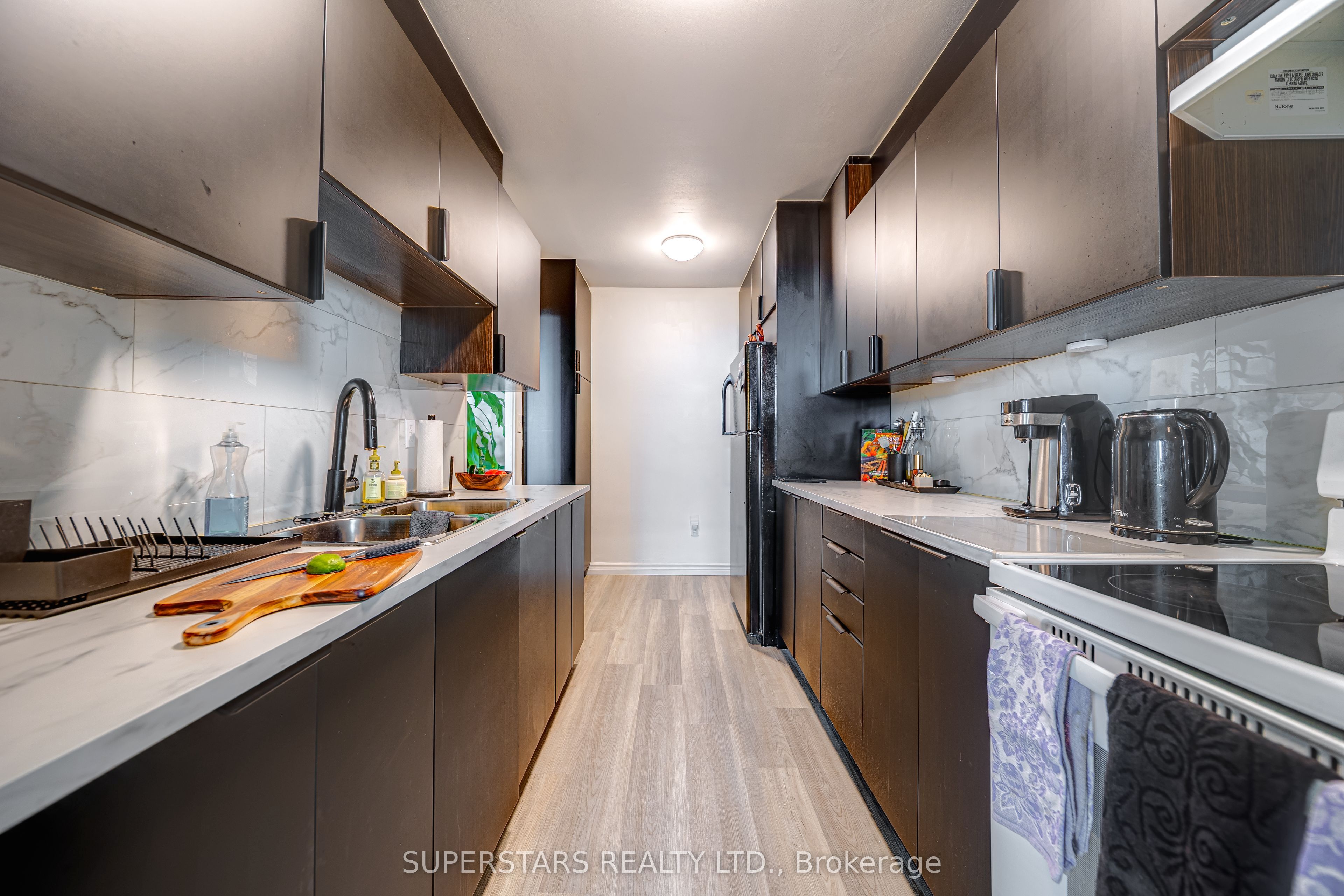 #3504 - 3 Massey Square, Toronto, ON M4C 5L5