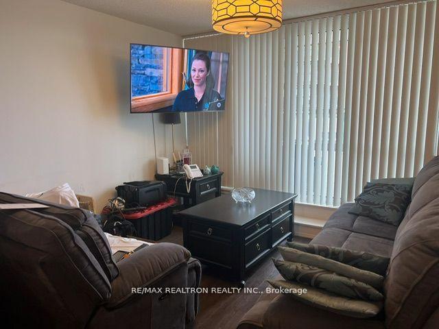 3 Bedrooms Condo at 830 Lawrence, Toronto For sale