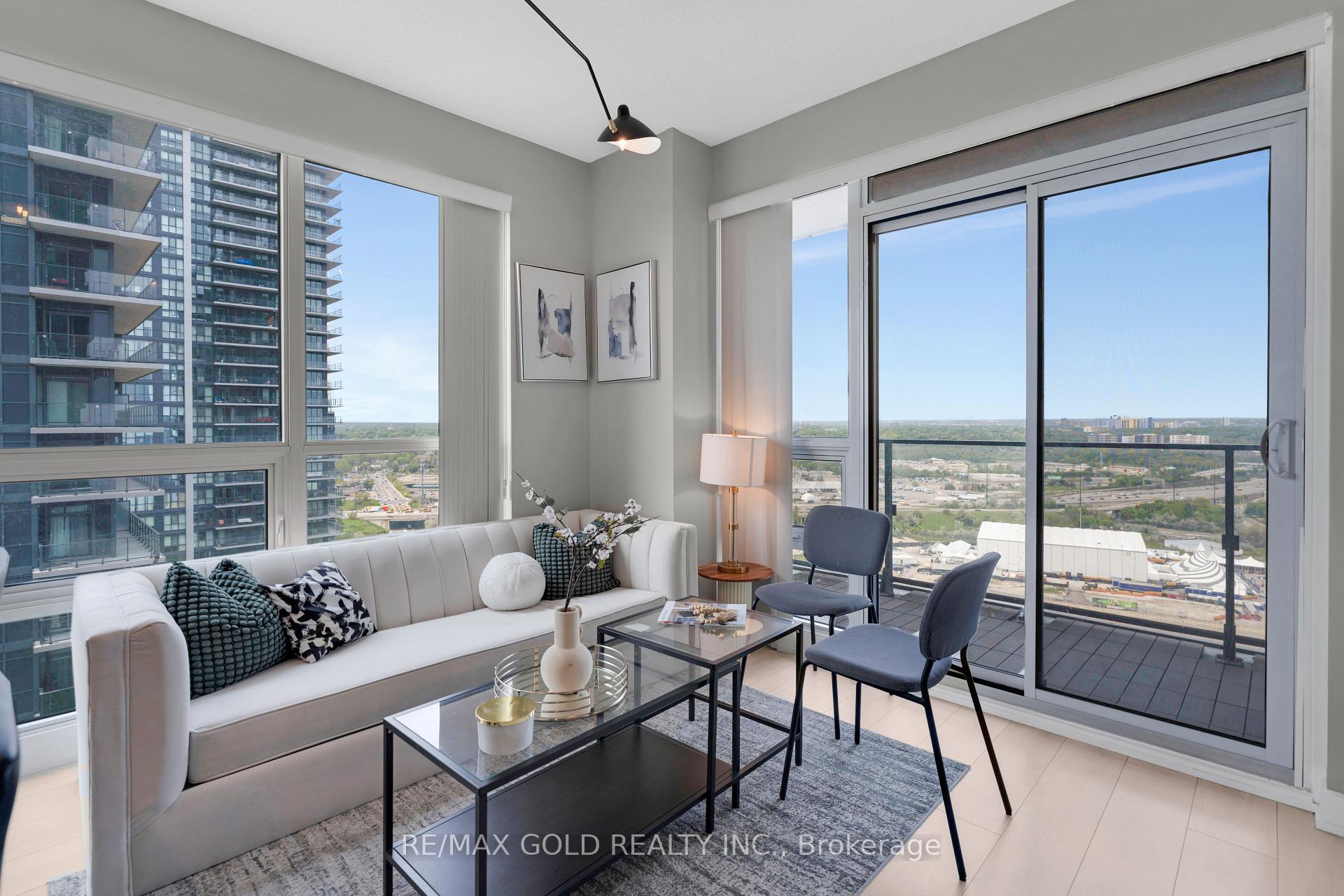 3 Bedrooms Condo at 2212 Lakeshore, Toronto For sale