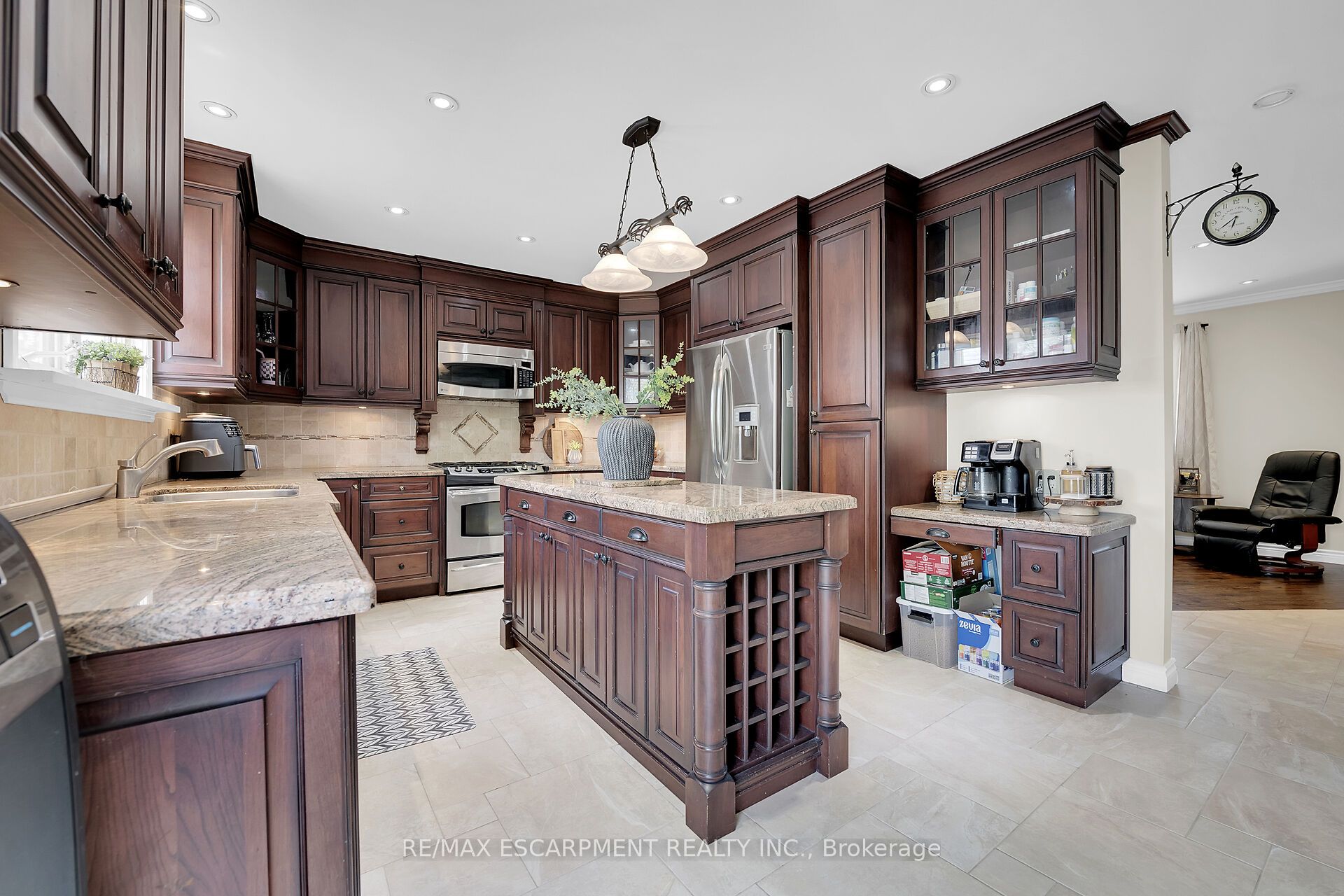1214 Golf Club Road