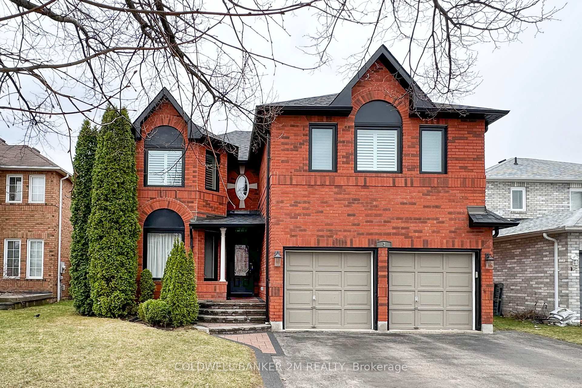 3 Pogson Drive, Whitby, ON L1R 2J1