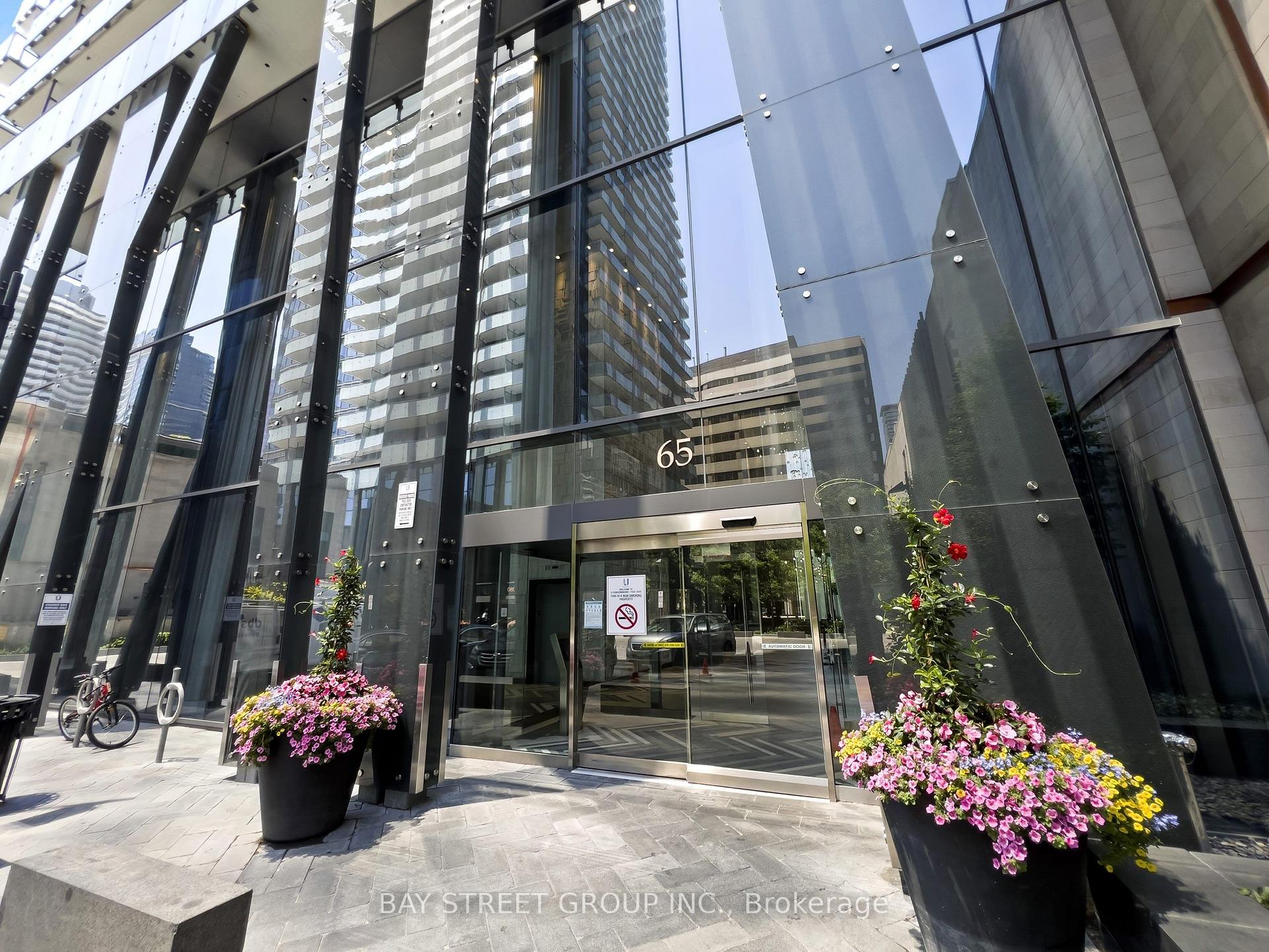3 Bedrooms Condo at 65 St. Mary, Toronto For sale