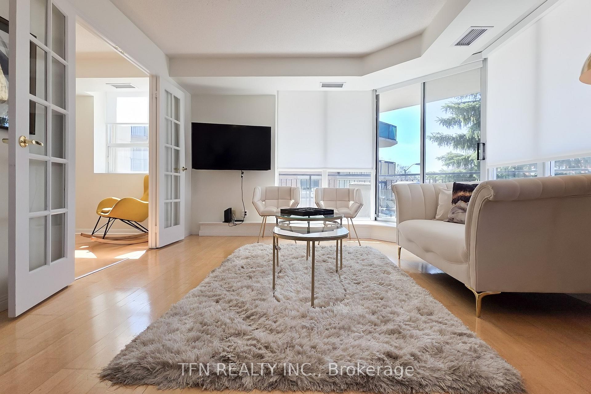 3 Bedrooms Condo at 3130 Yonge,  Toronto For sale