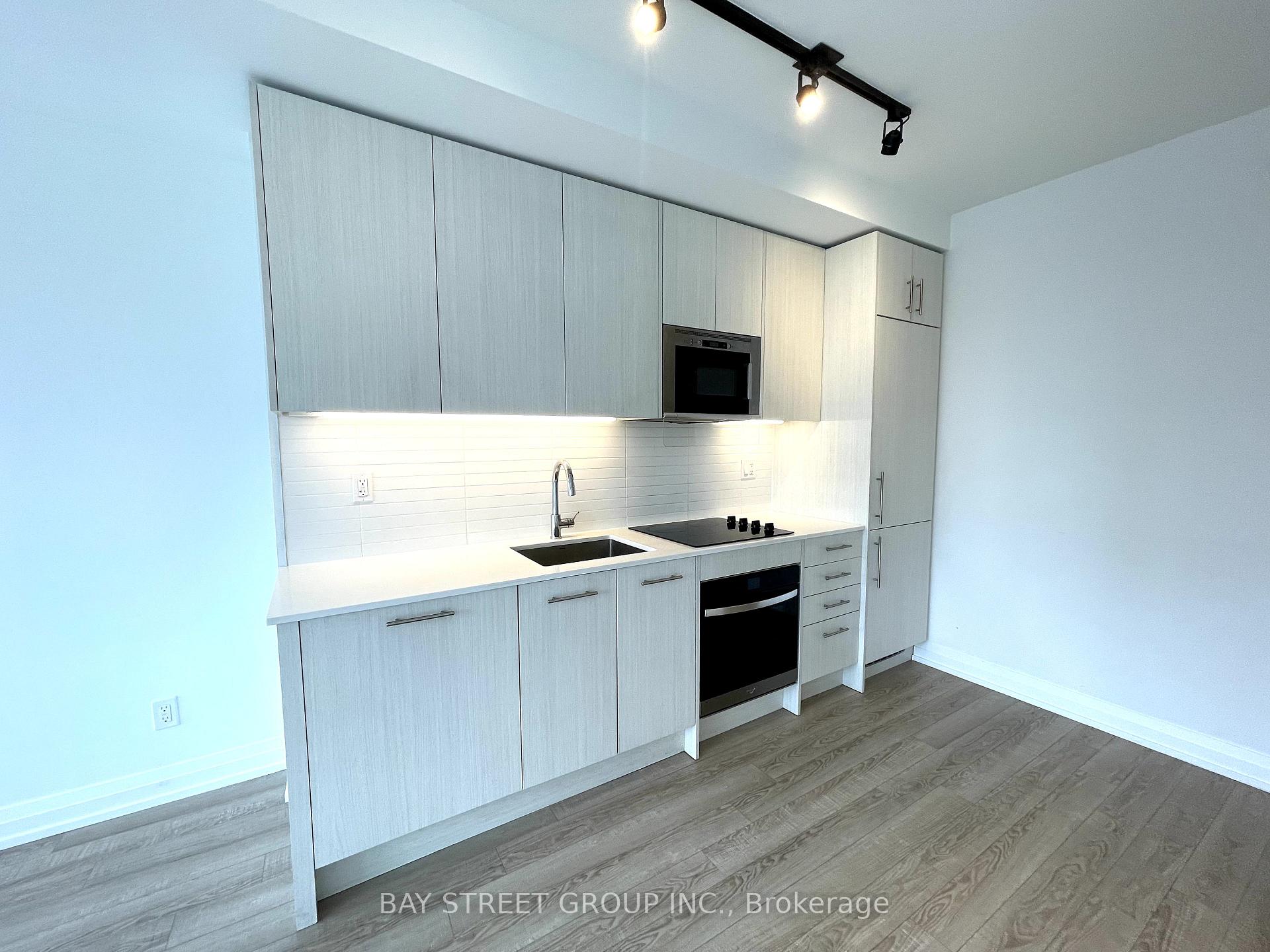 2 Bedrooms Condo at 286 Main, Toronto For sale