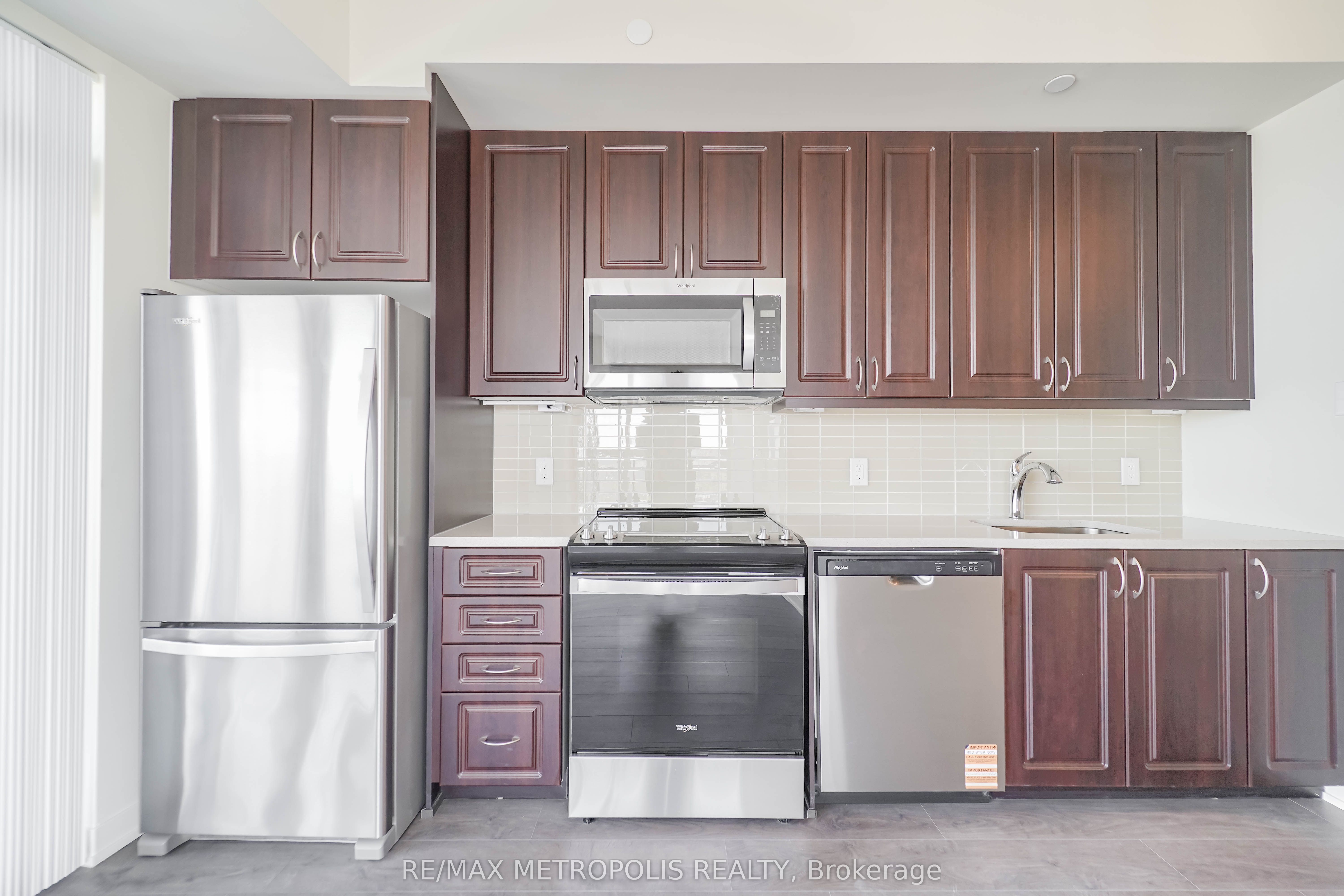 38 Annie Craig Drive, #3611