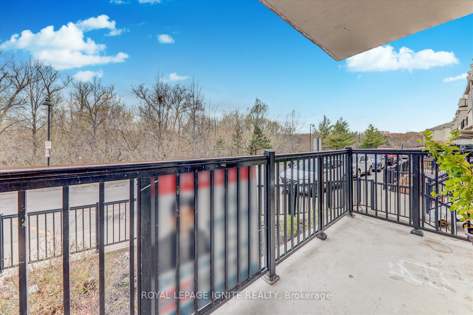 3035 Finch Avenue, #2013