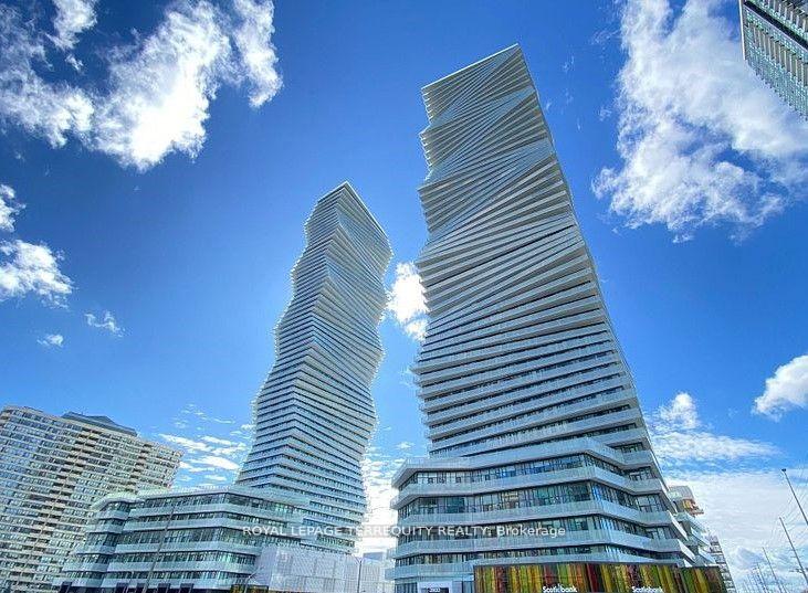 2 Bedrooms Condo at 3900 Confederation, Mississauga For sale