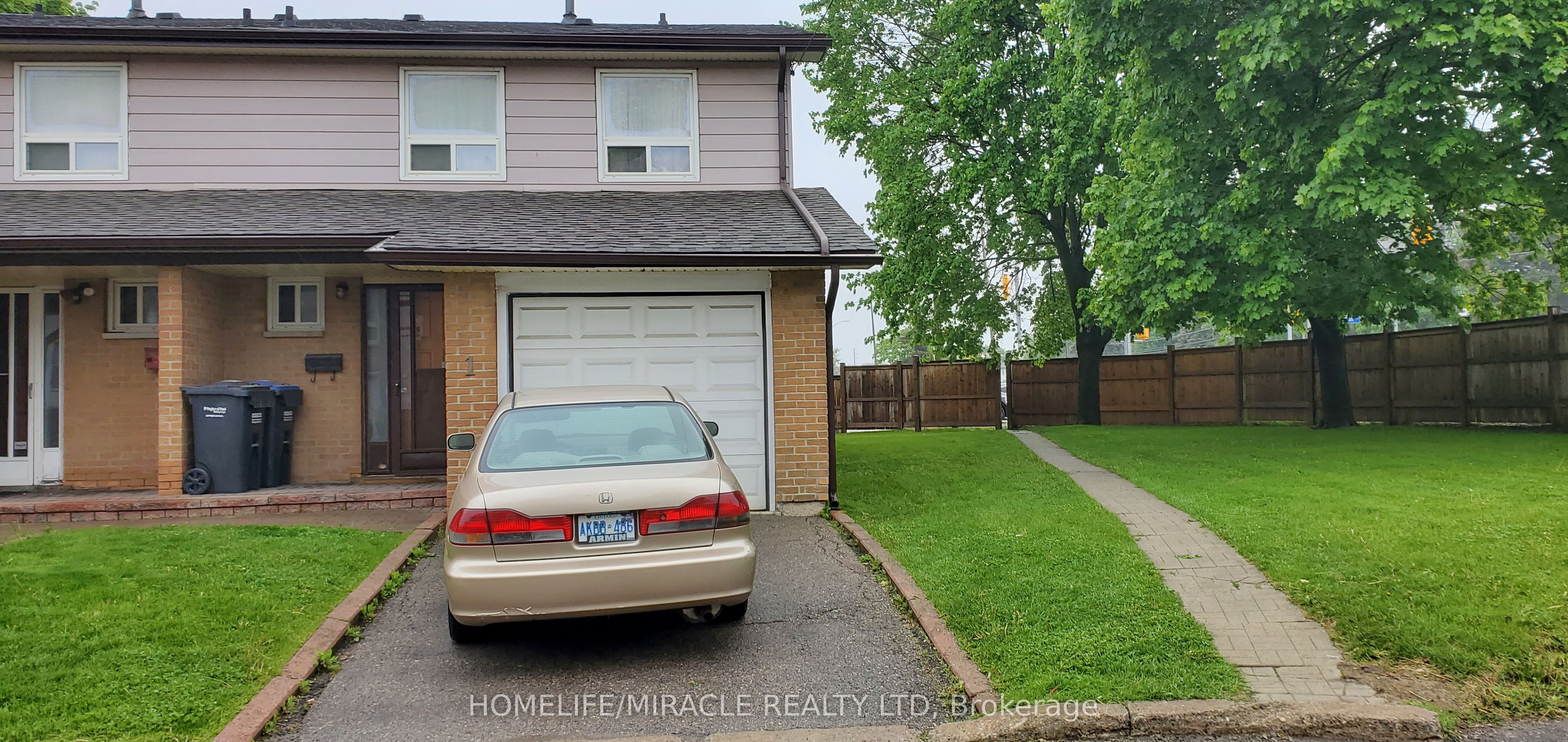 3525 Brandon Gate, #1